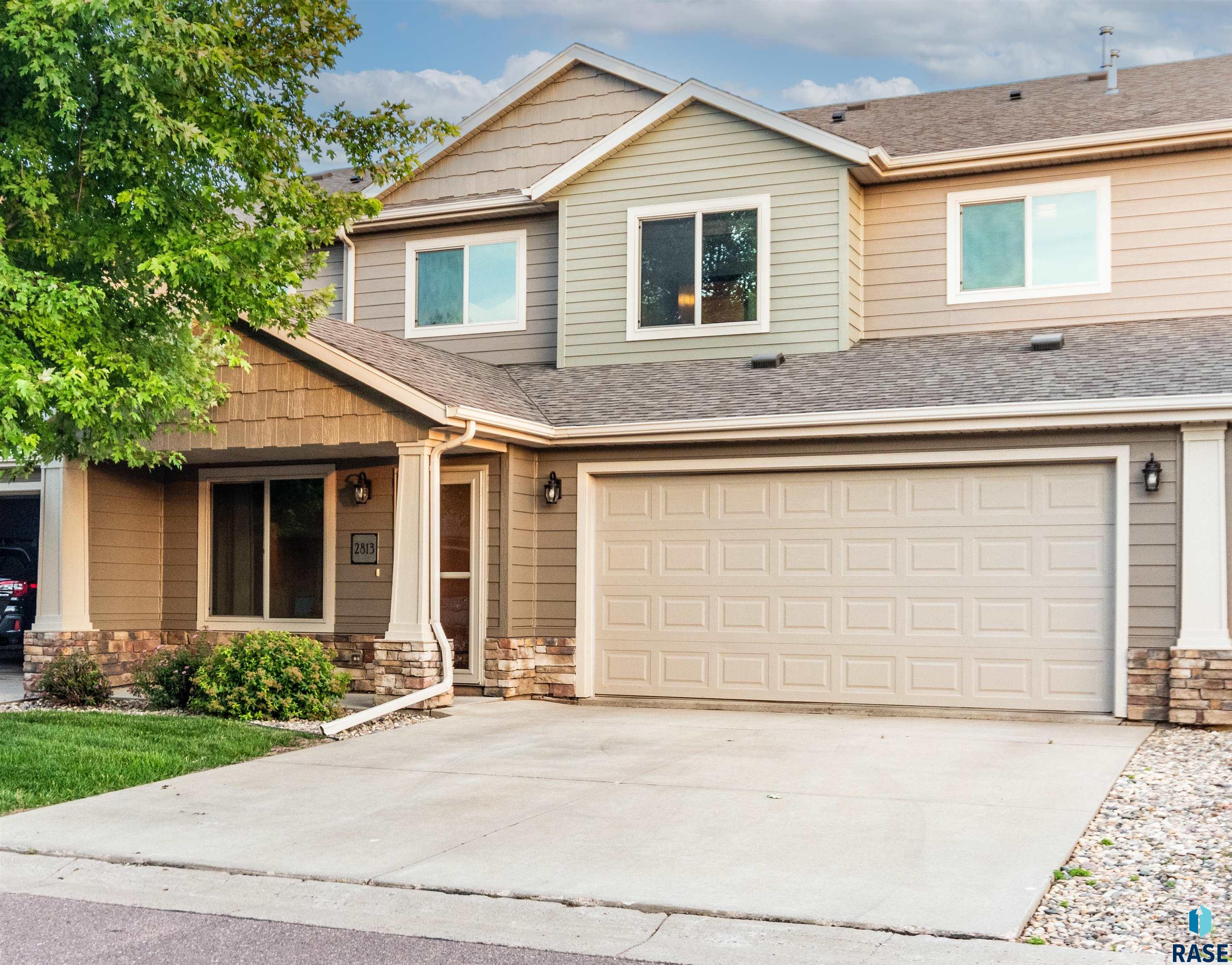 2813 E Indigo Pl, Sioux Falls