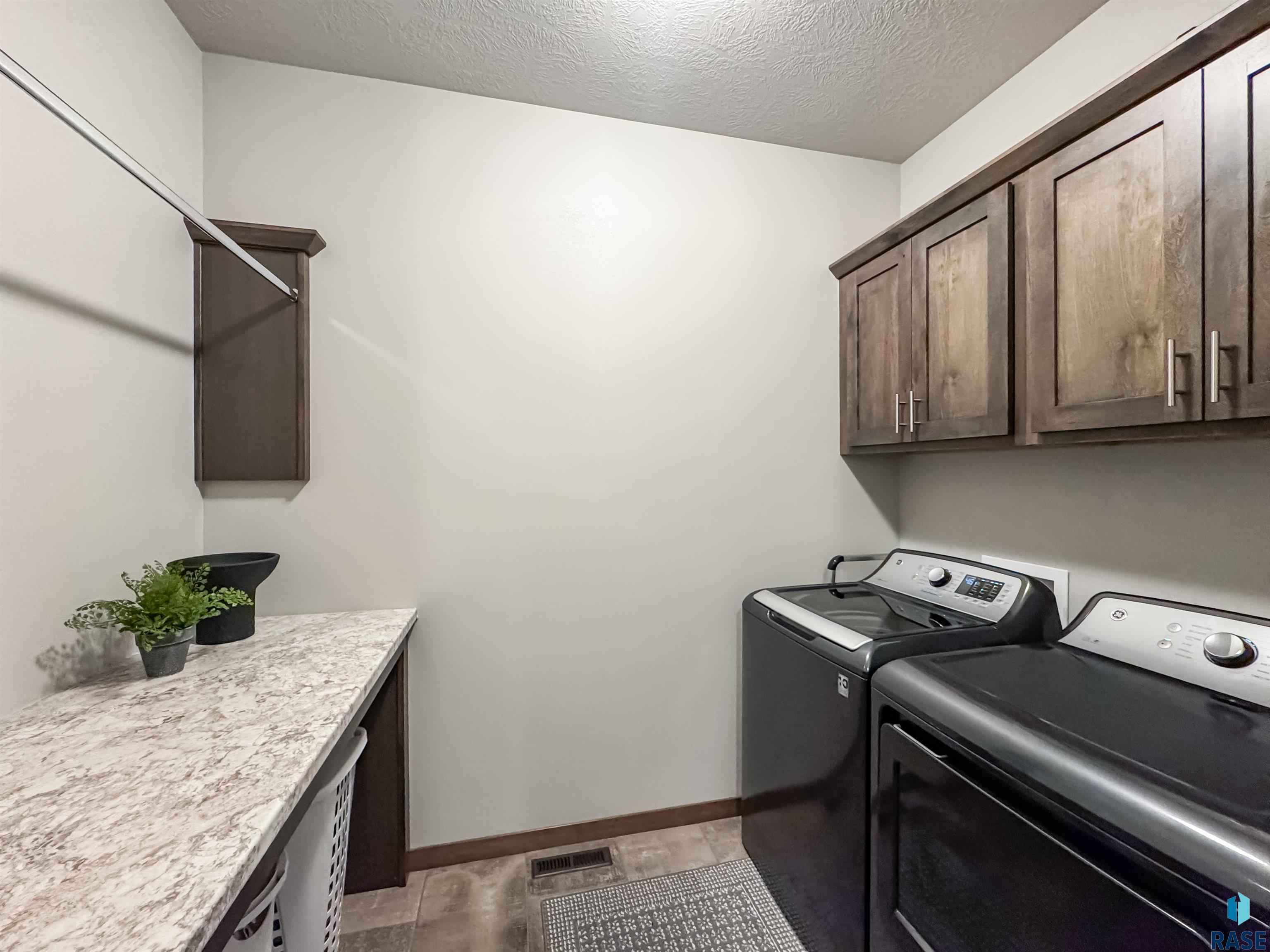7804 S Brande Park Cir