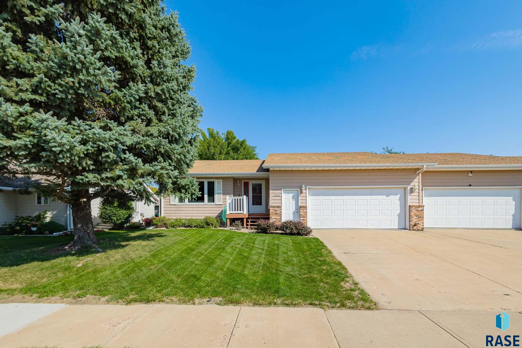 1108 E Jane Ln, Sioux Falls