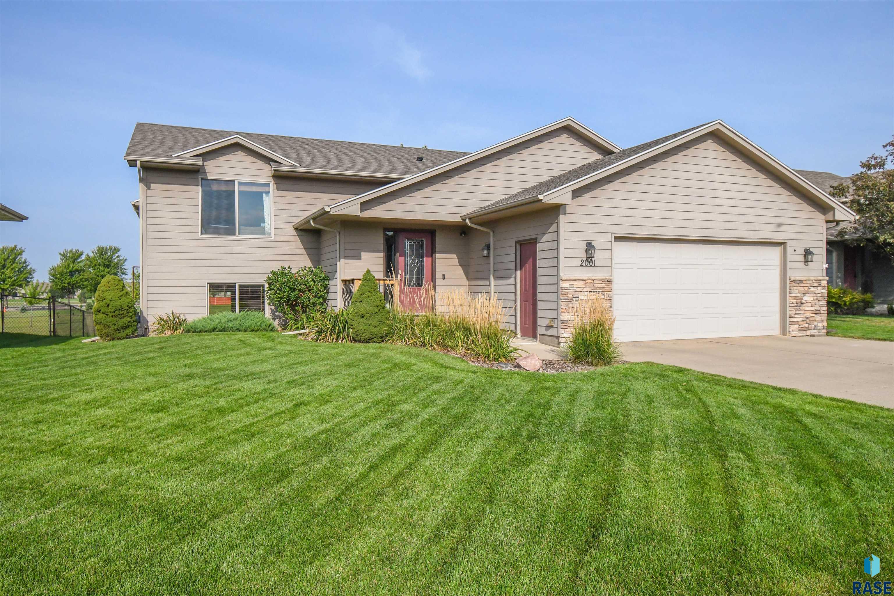 2001 SW Haraldson Ave, Sioux Falls