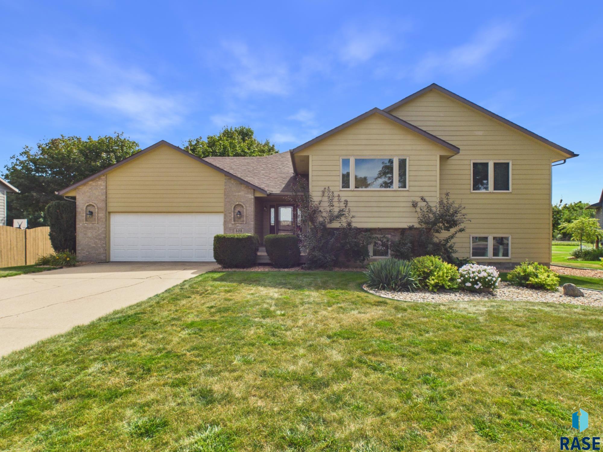 505 Herman Cir, Tea