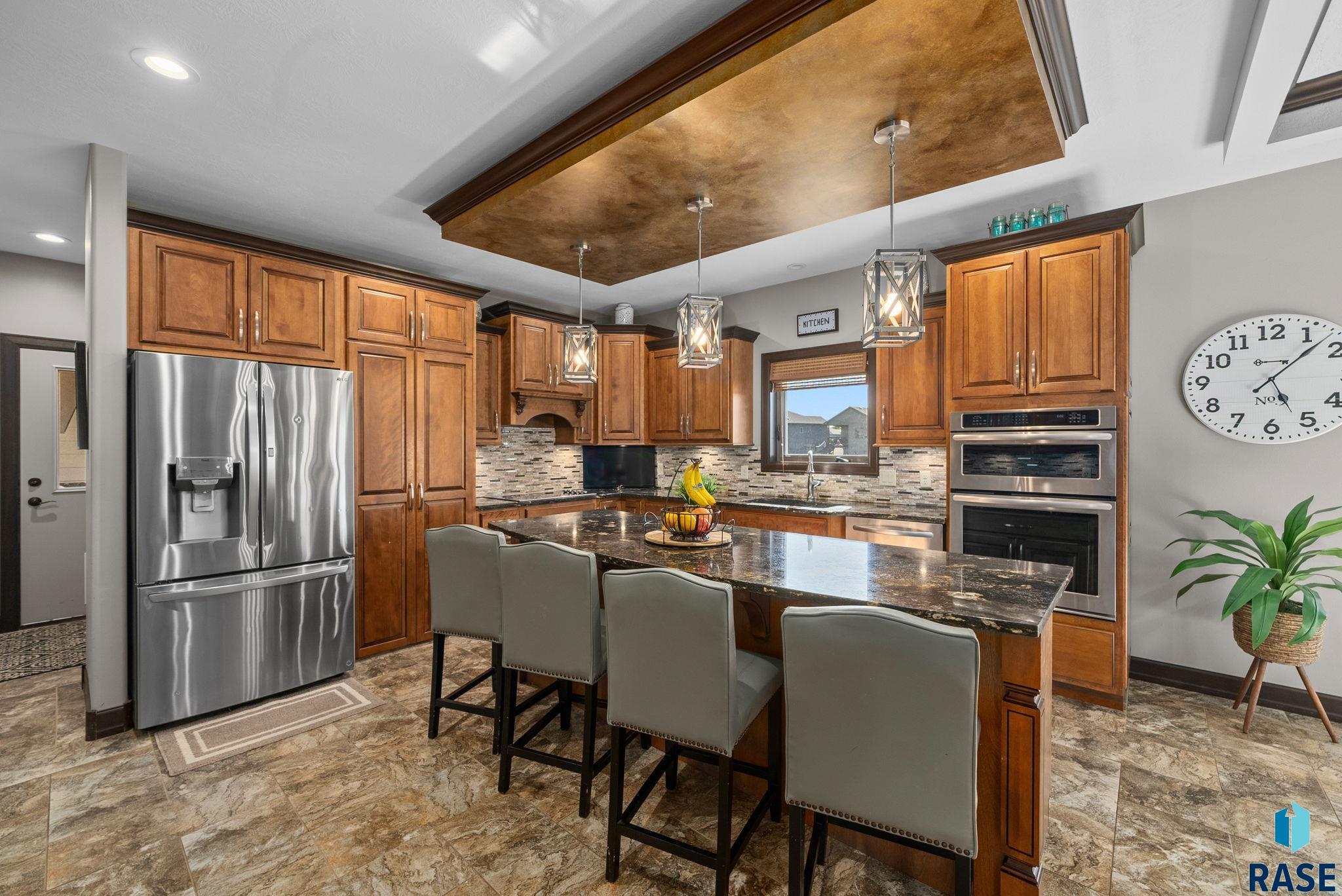 1301 Hyannis Port Ln, Sioux Falls