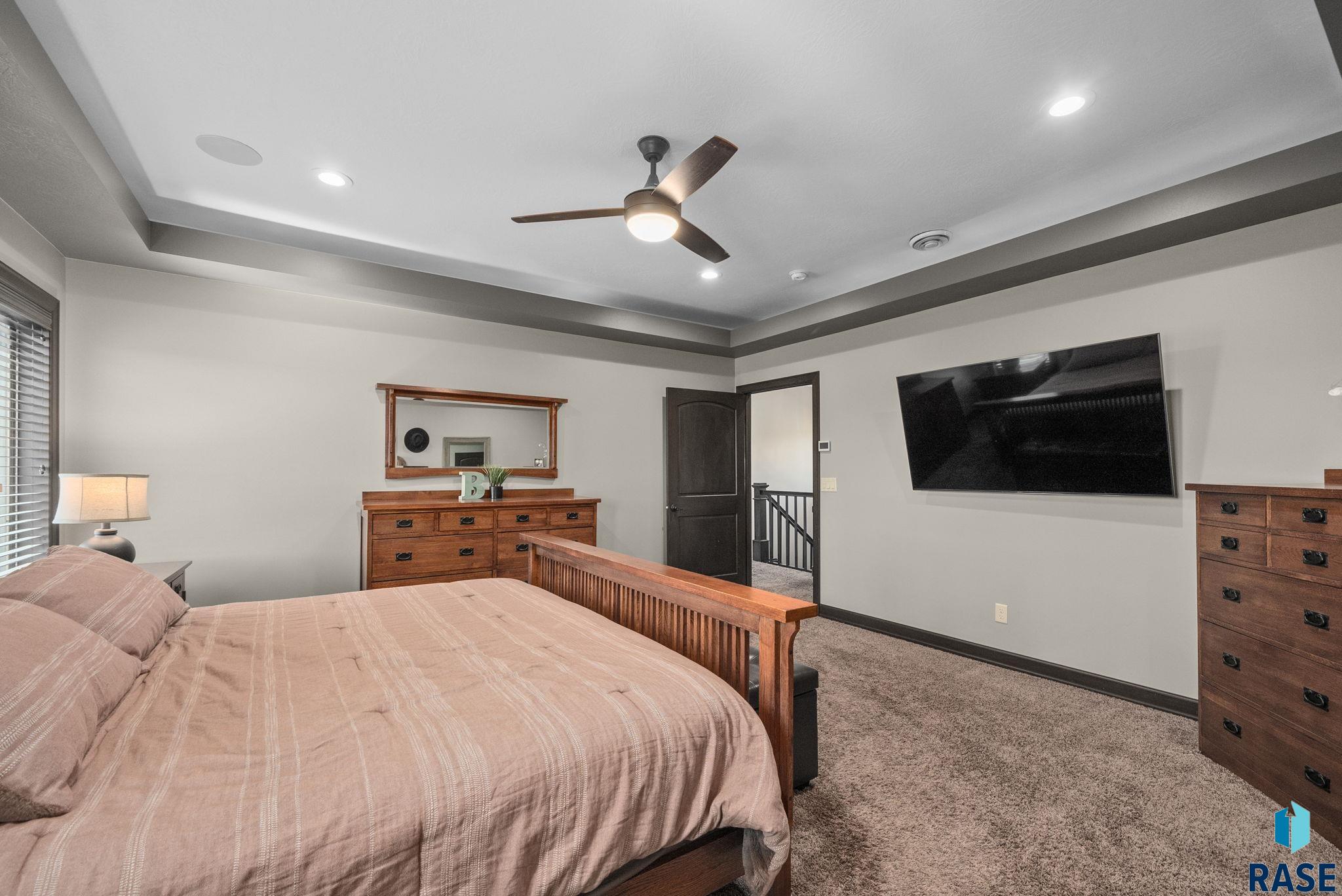 1301 Hyannis Port Ln, Sioux Falls