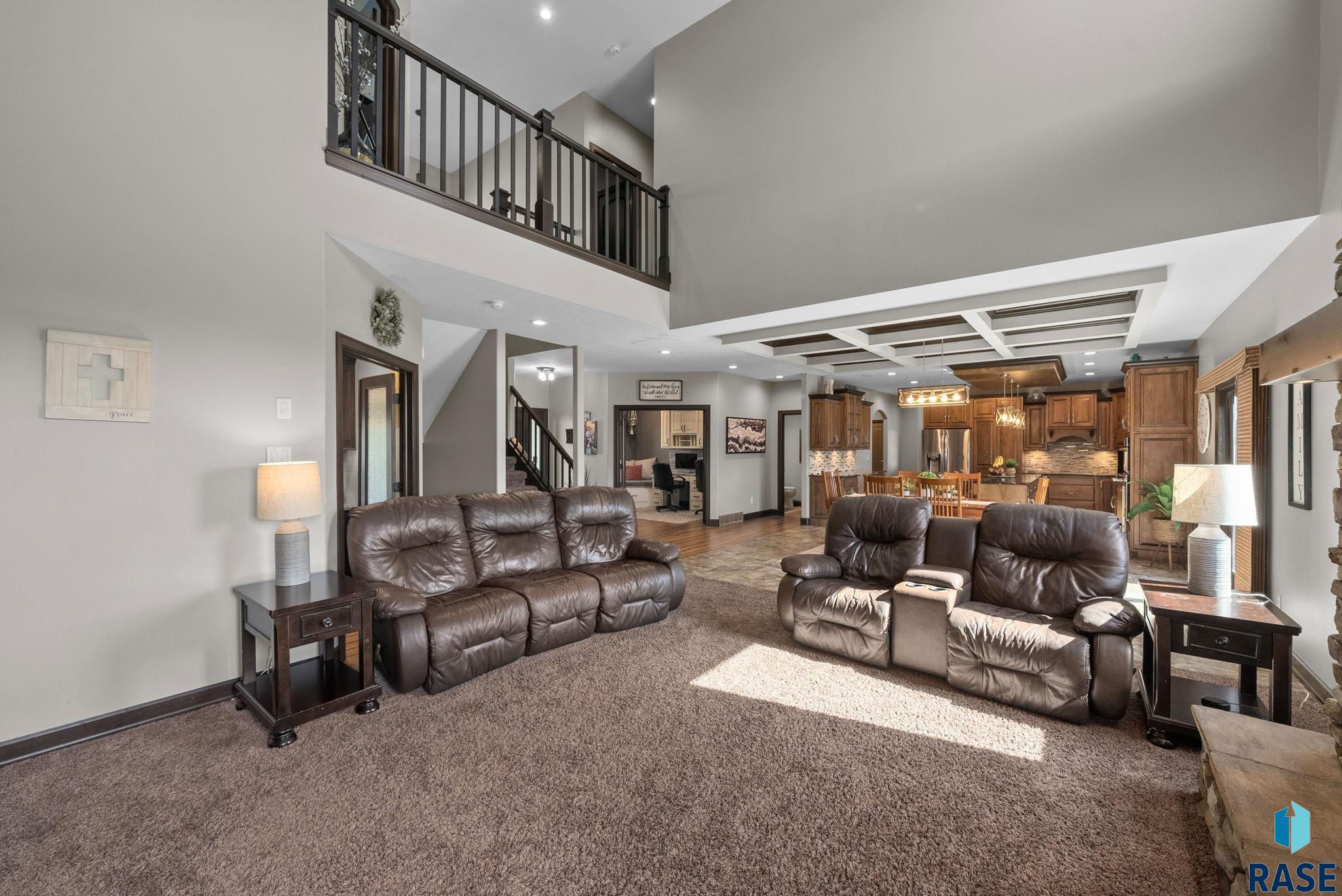 1301 Hyannis Port Ln, Sioux Falls