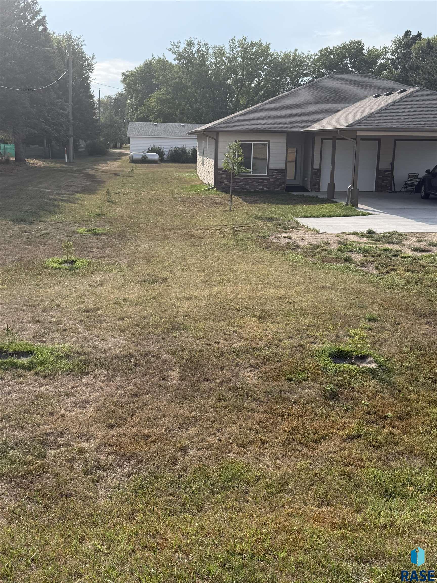 109 S County 9 Rd, Trent