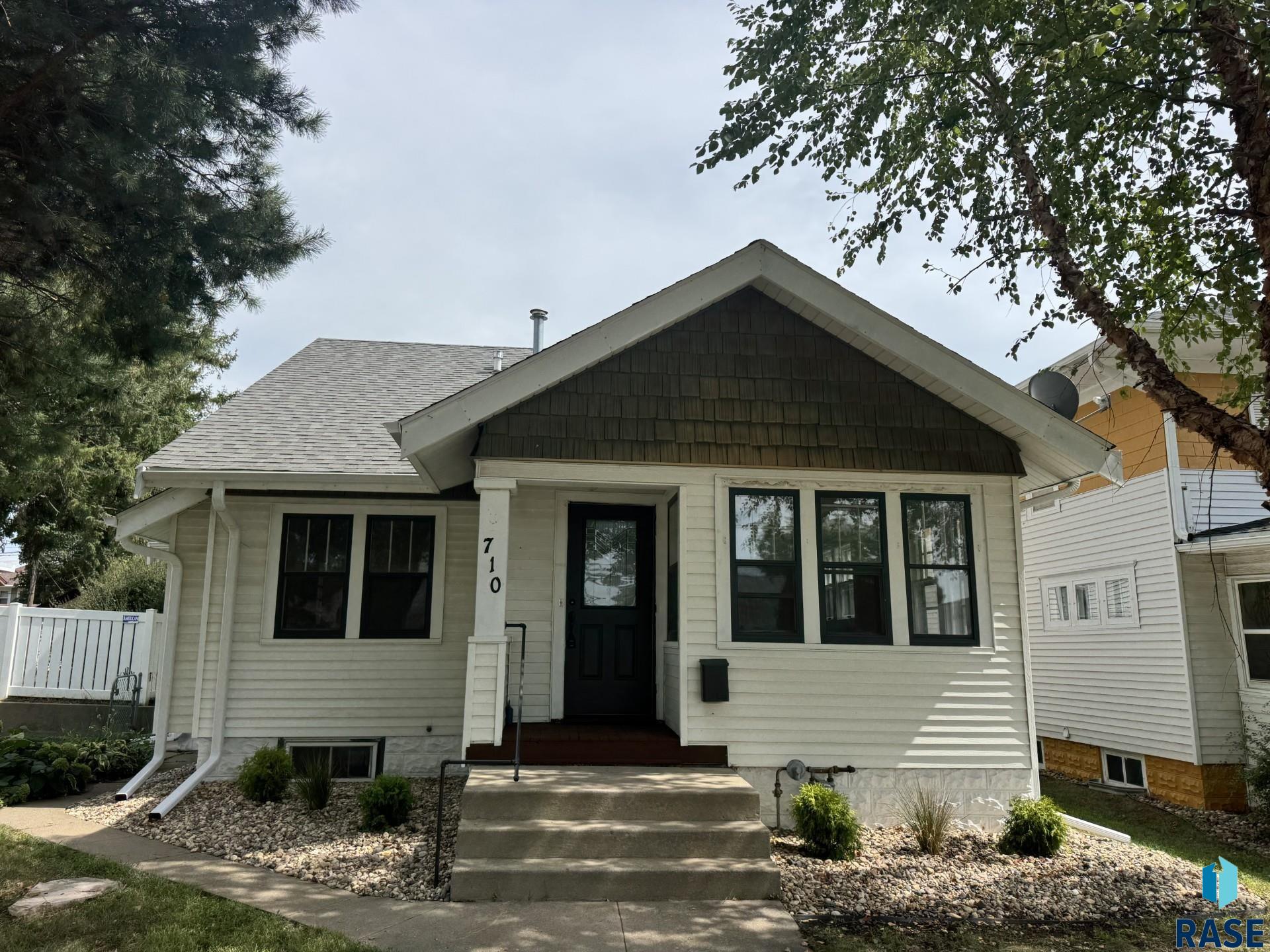 710 S Grange Ave, Sioux Falls