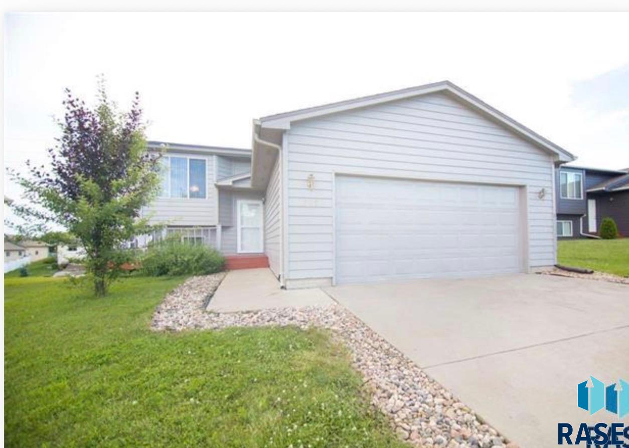 105 S Foss Ave, Sioux Falls