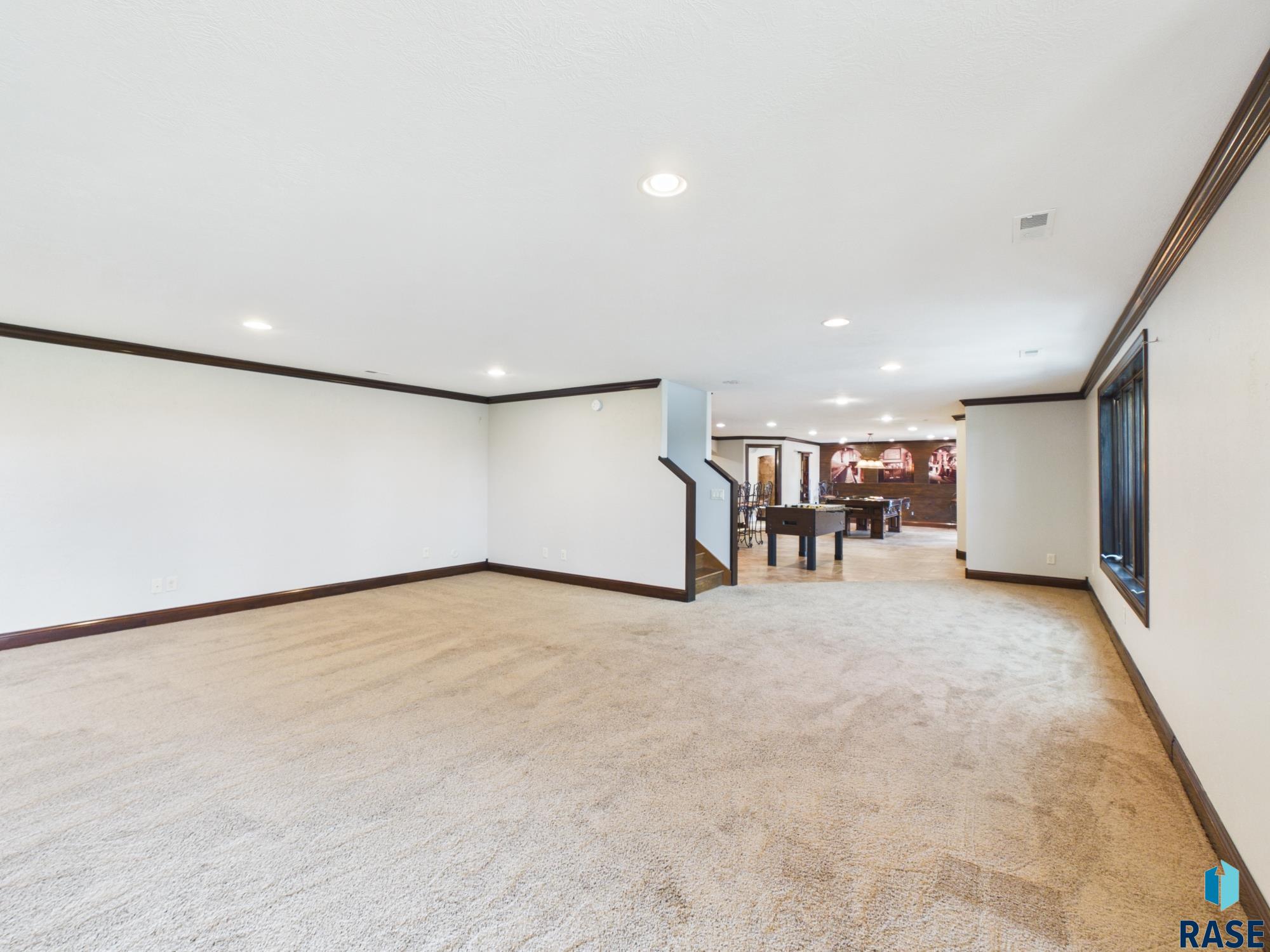 509 Horizon Cir, Sioux Falls