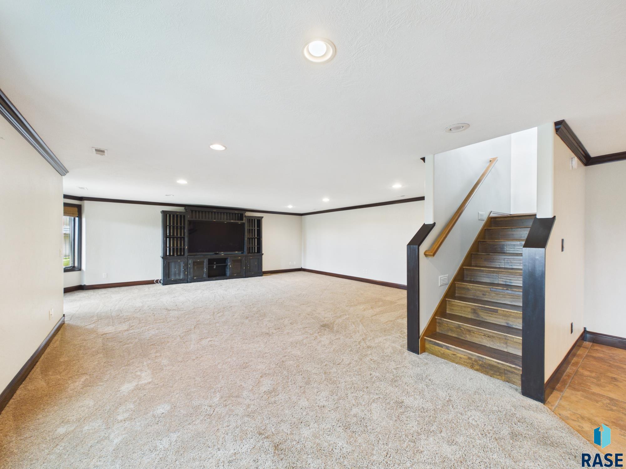 509 Horizon Cir, Sioux Falls