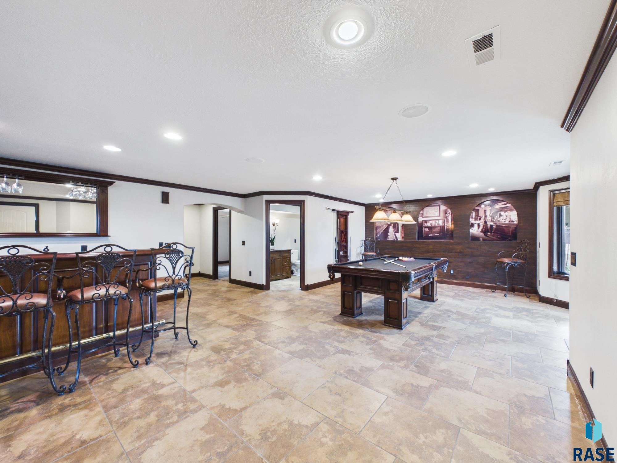 509 Horizon Cir, Sioux Falls