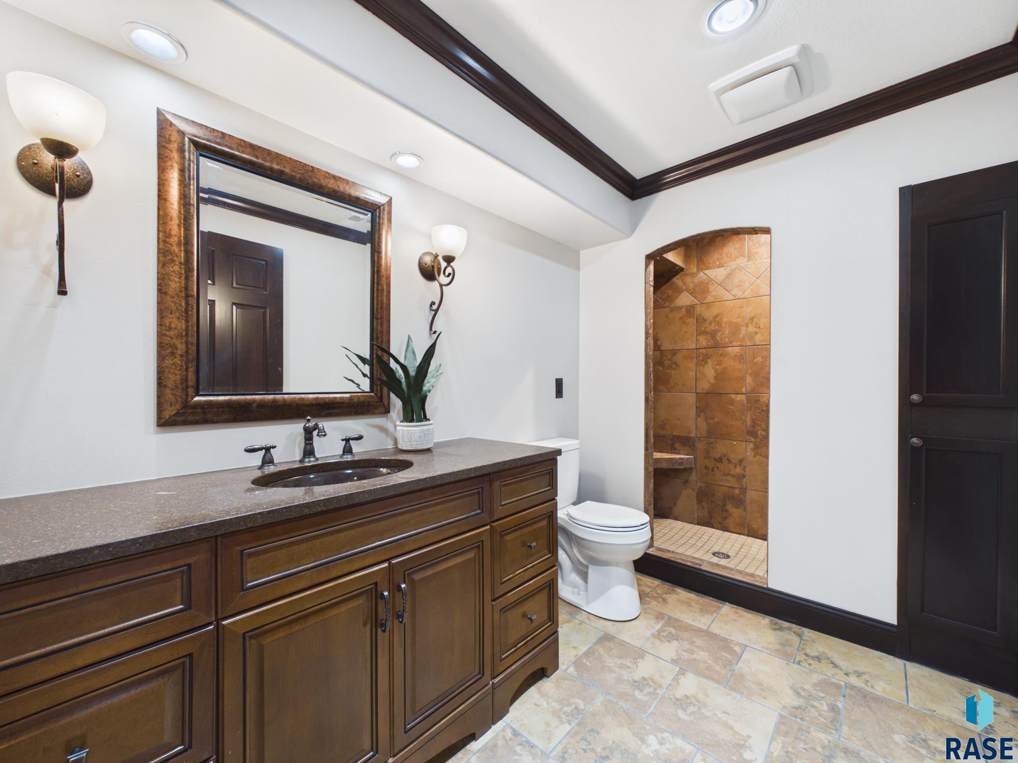 509 Horizon Cir, Sioux Falls