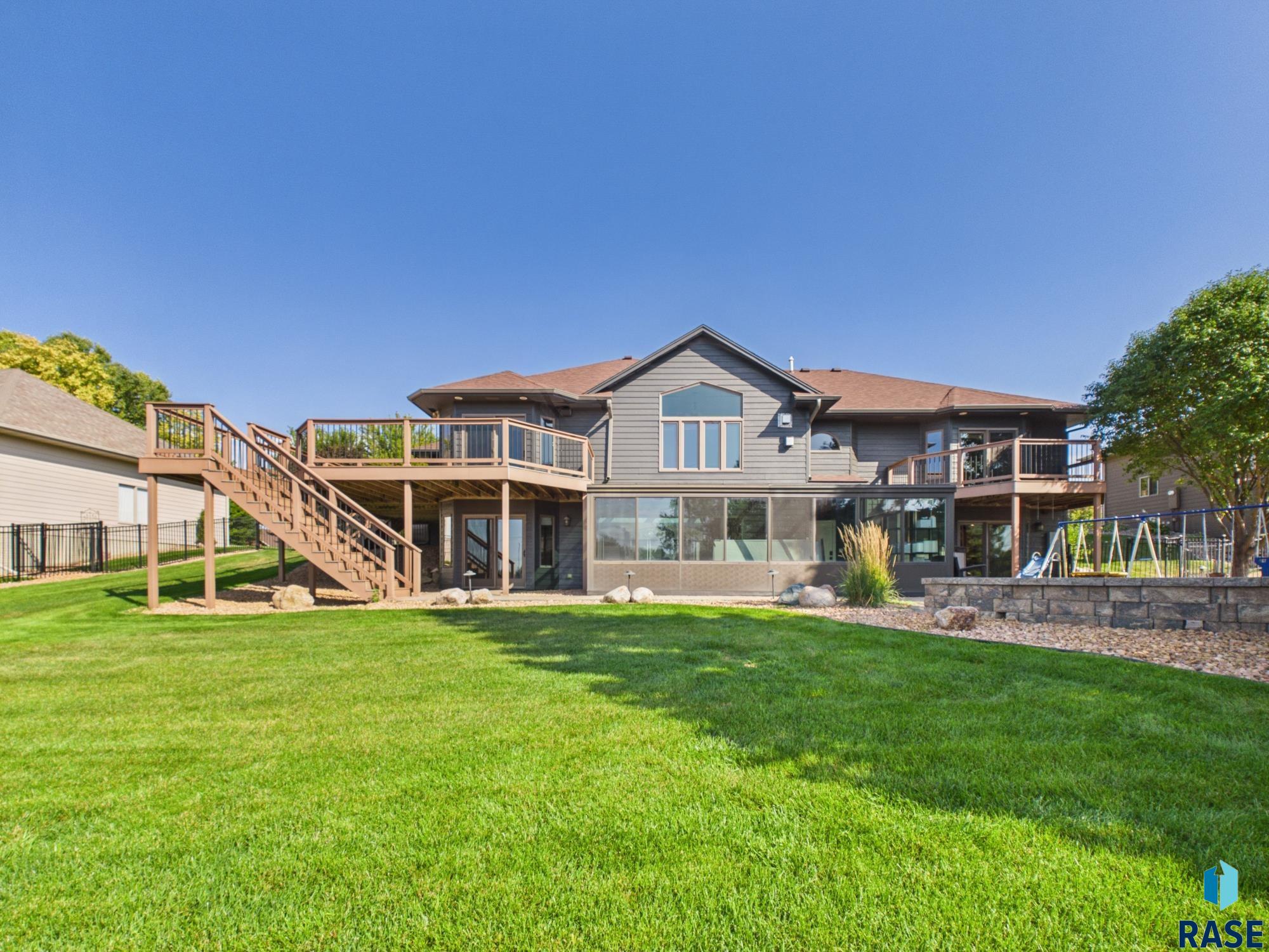 509 Horizon Cir, Sioux Falls