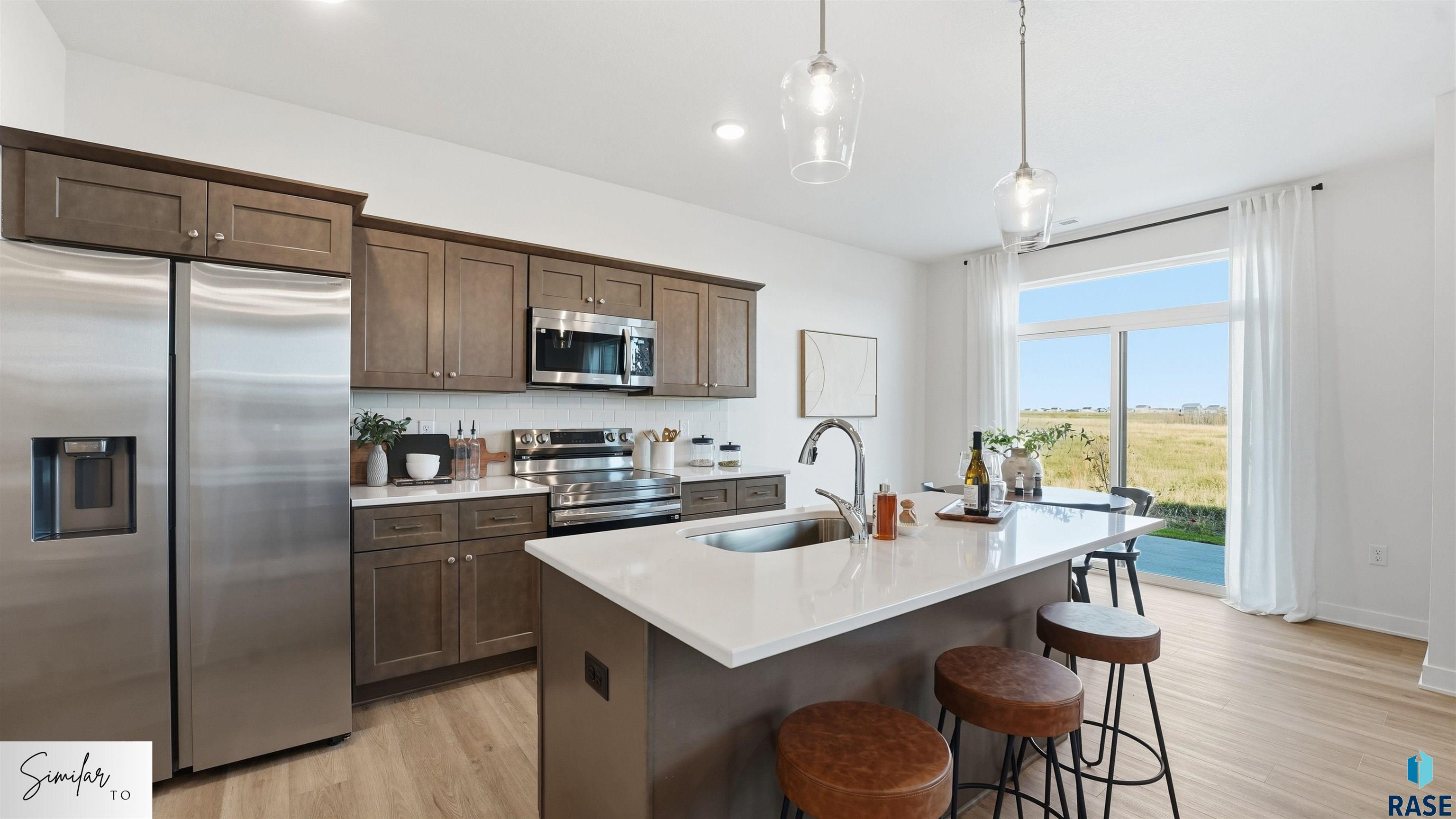 567 Prairieside Trl, Harrisburg