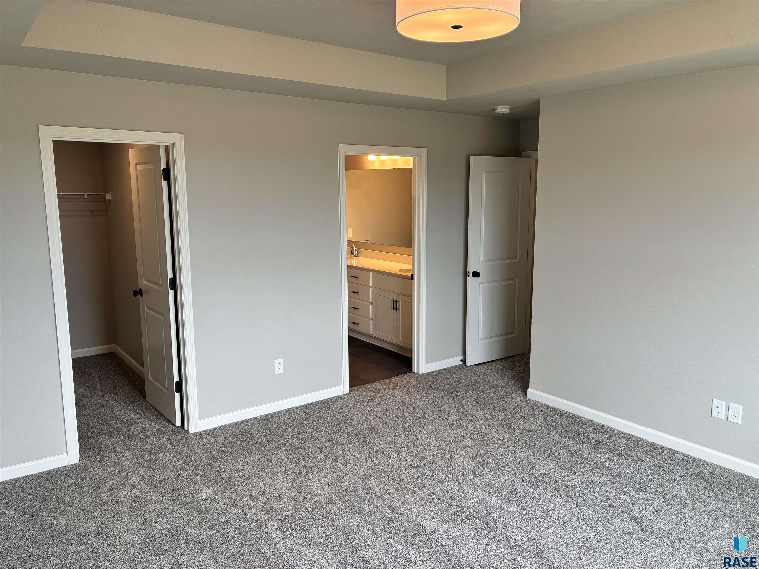 5628 Ashwood Cir, Sioux Falls