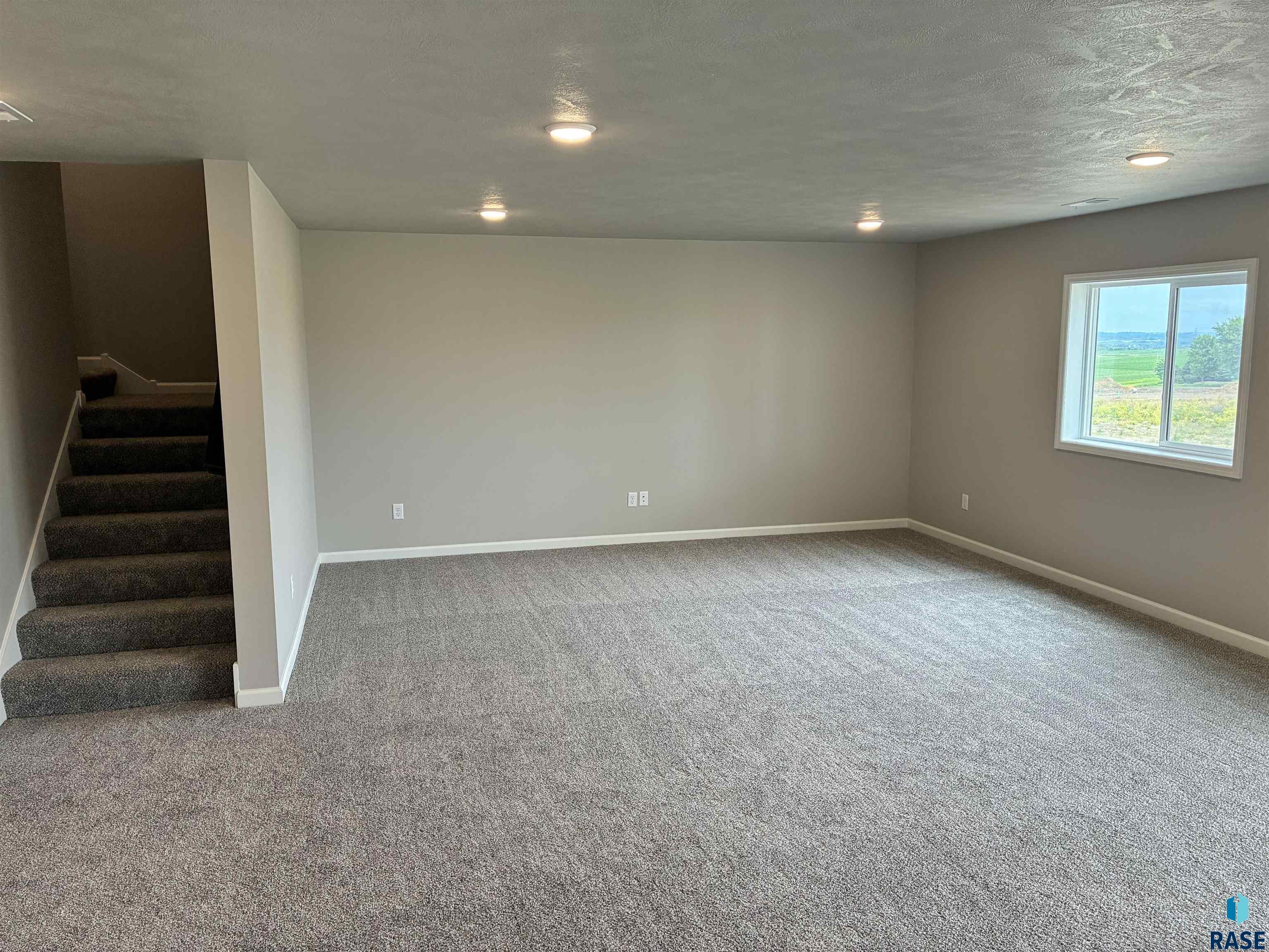 5628 Ashwood Cir, Sioux Falls