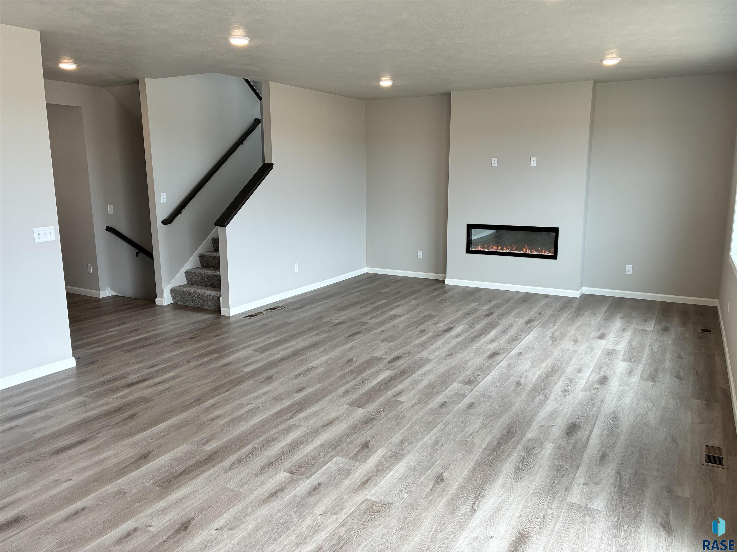 5628 Ashwood Cir, Sioux Falls