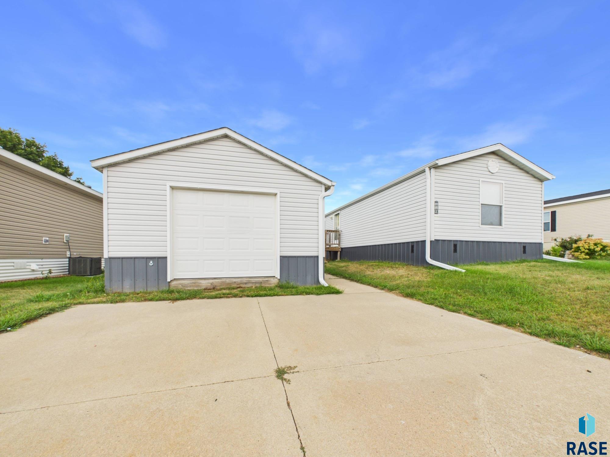 119 N Cory Pl, Sioux Falls