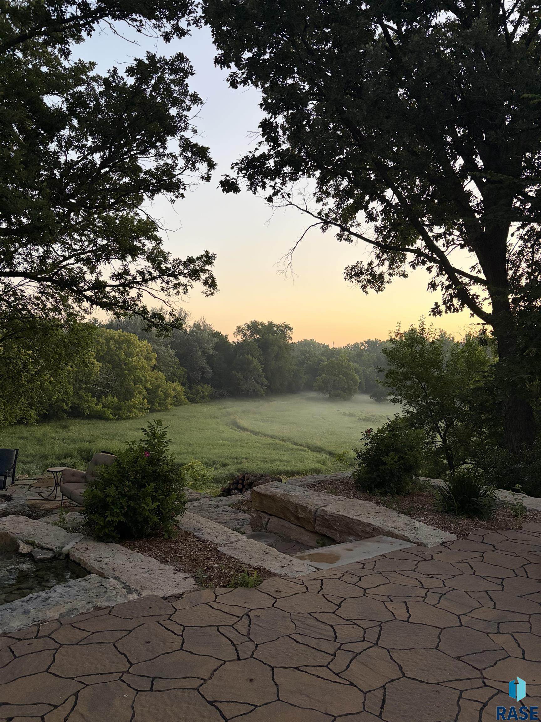 300 Twin Oaks Dr, Sioux Falls