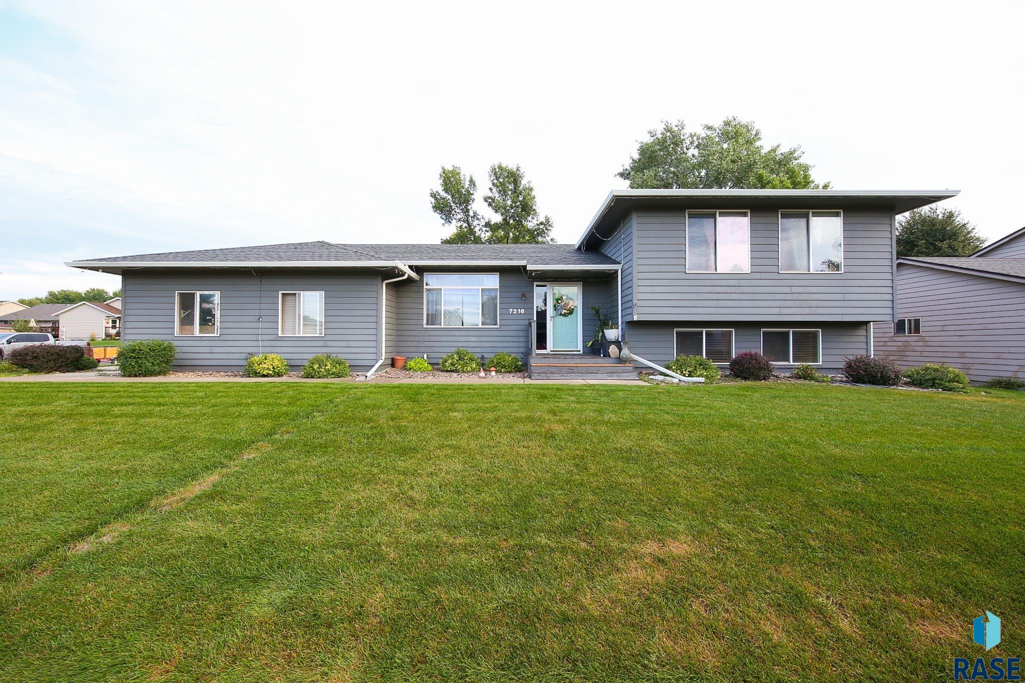 7216 W Strabane St, Sioux Falls