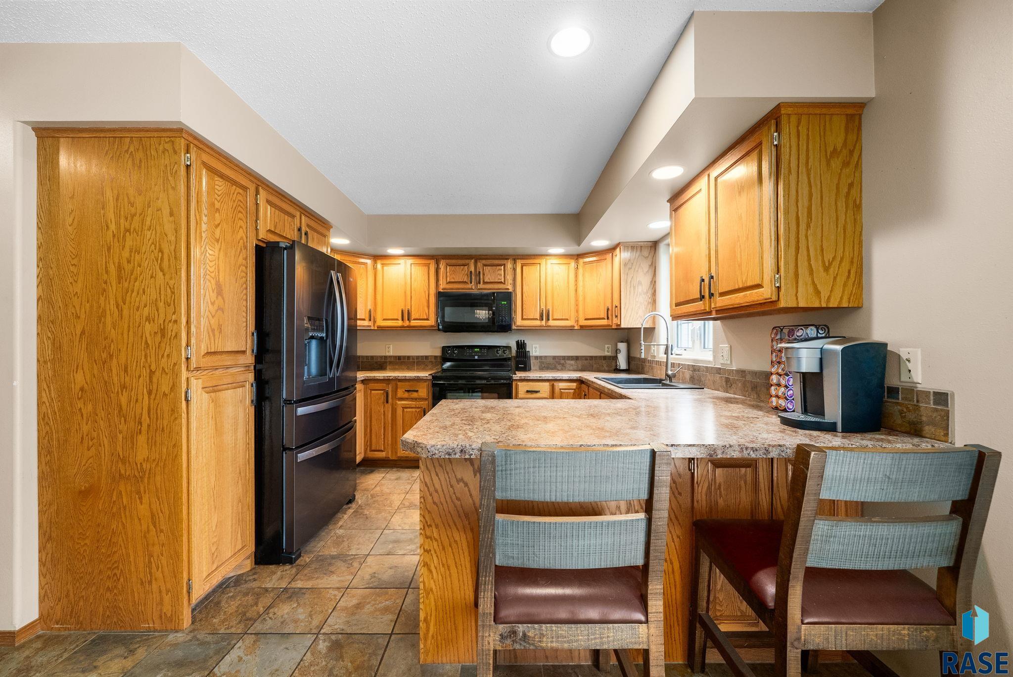 27210 Lovely Pl, Tea