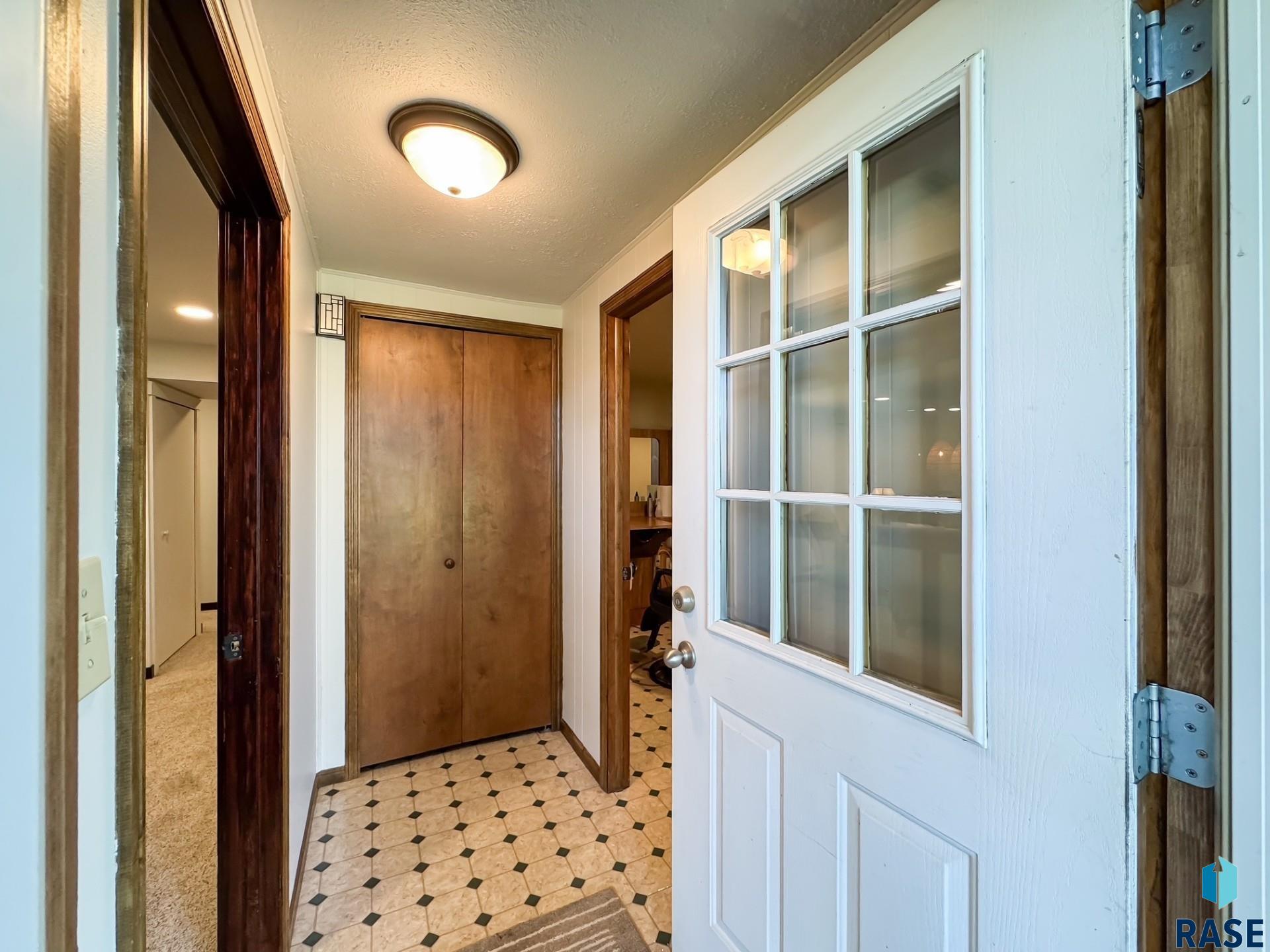 4905 E Cynthia Dr
