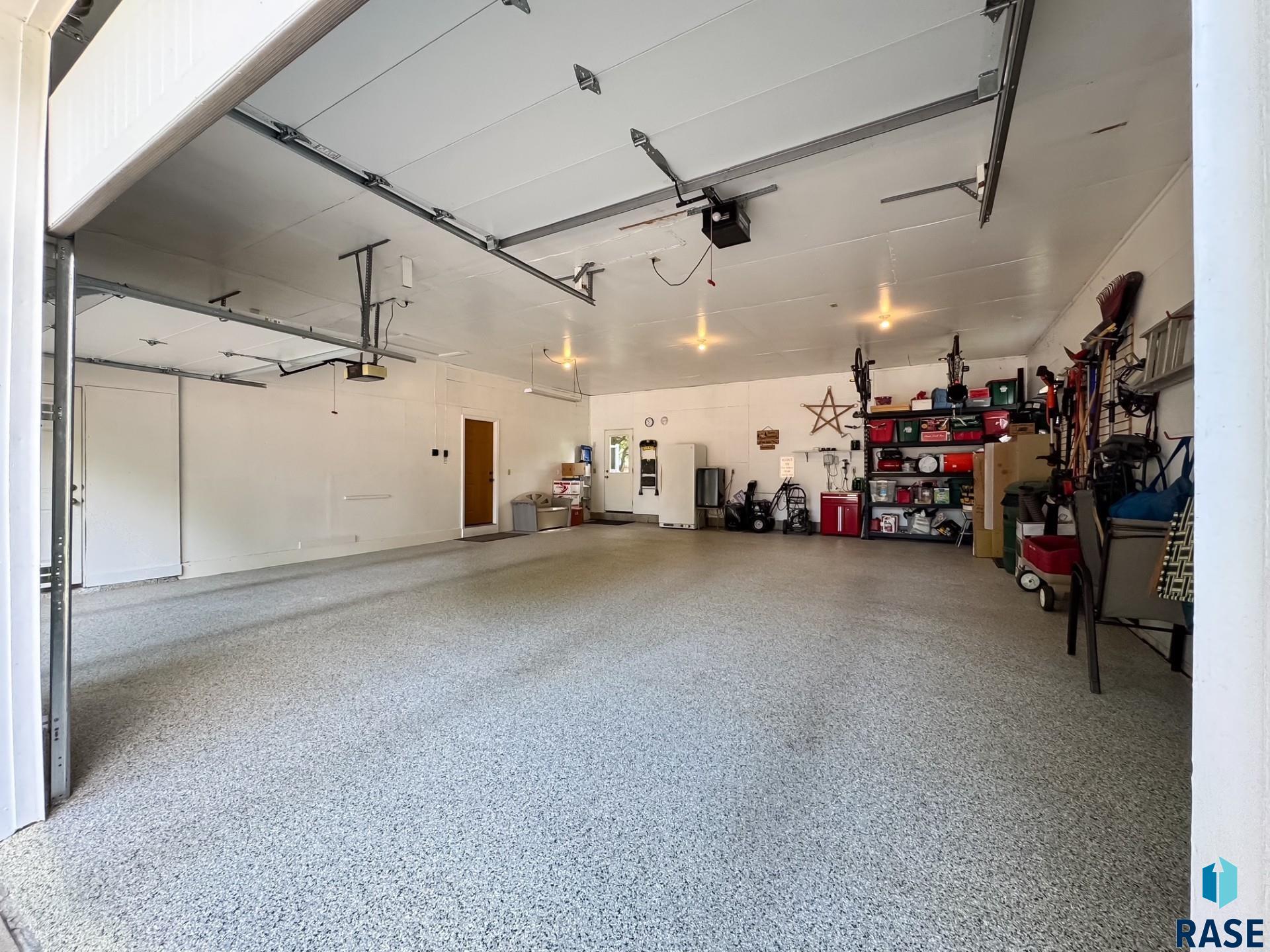 4905 E Cynthia Dr