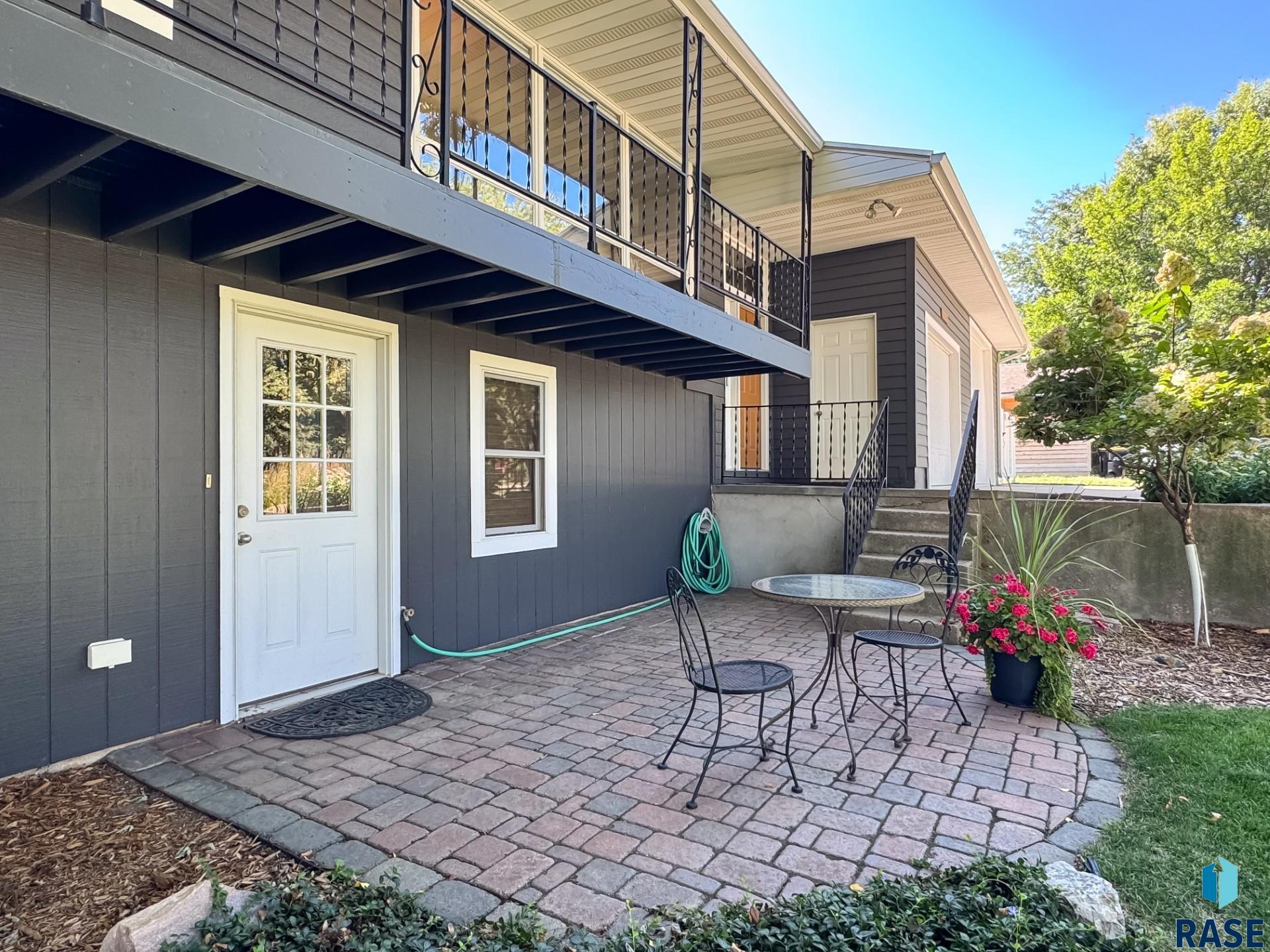 4905 E Cynthia Dr