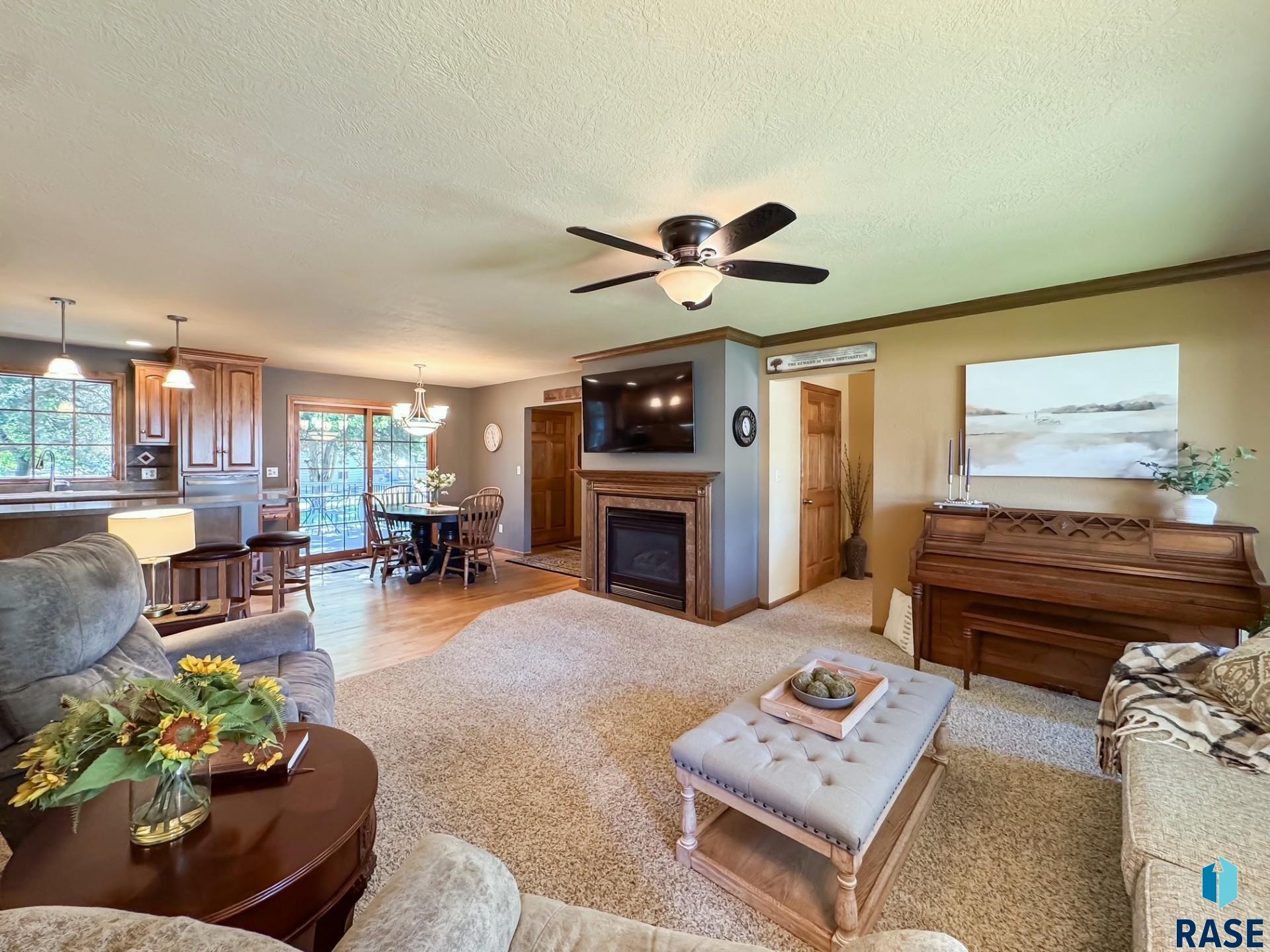 4905 E Cynthia Dr