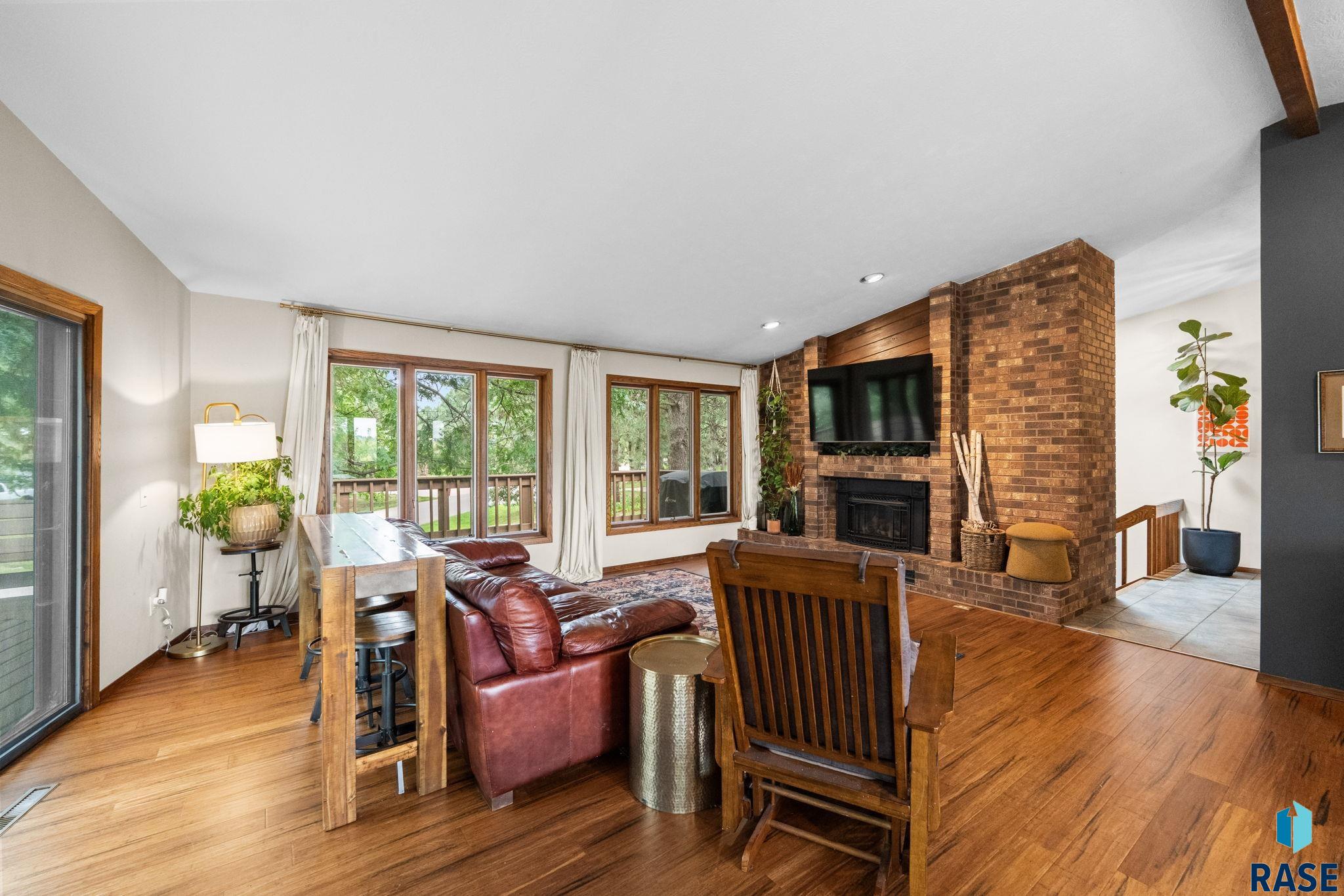 6908 Pine Lake Dr, Sioux Falls