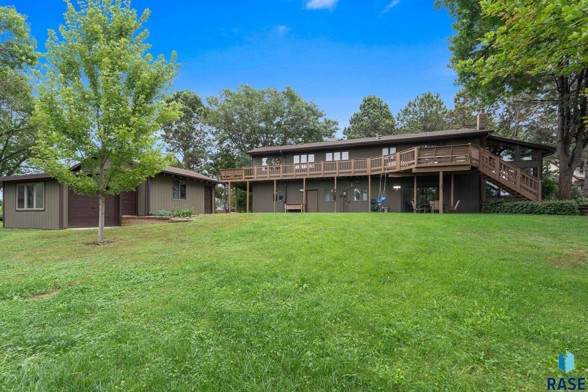 6908 Pine Lake Dr, Sioux Falls