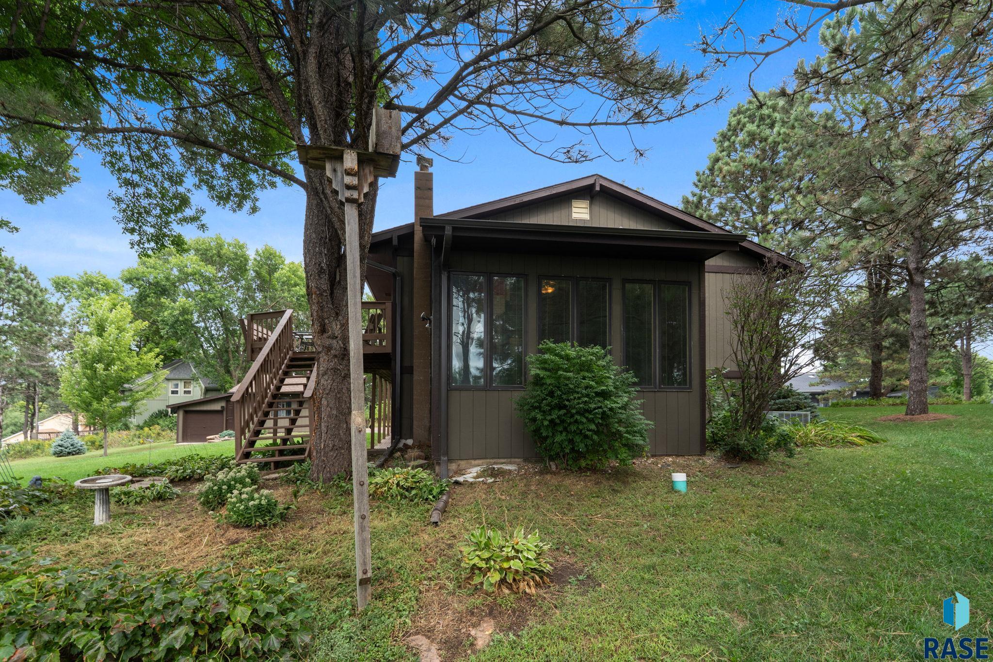 6908 Pine Lake Dr, Sioux Falls