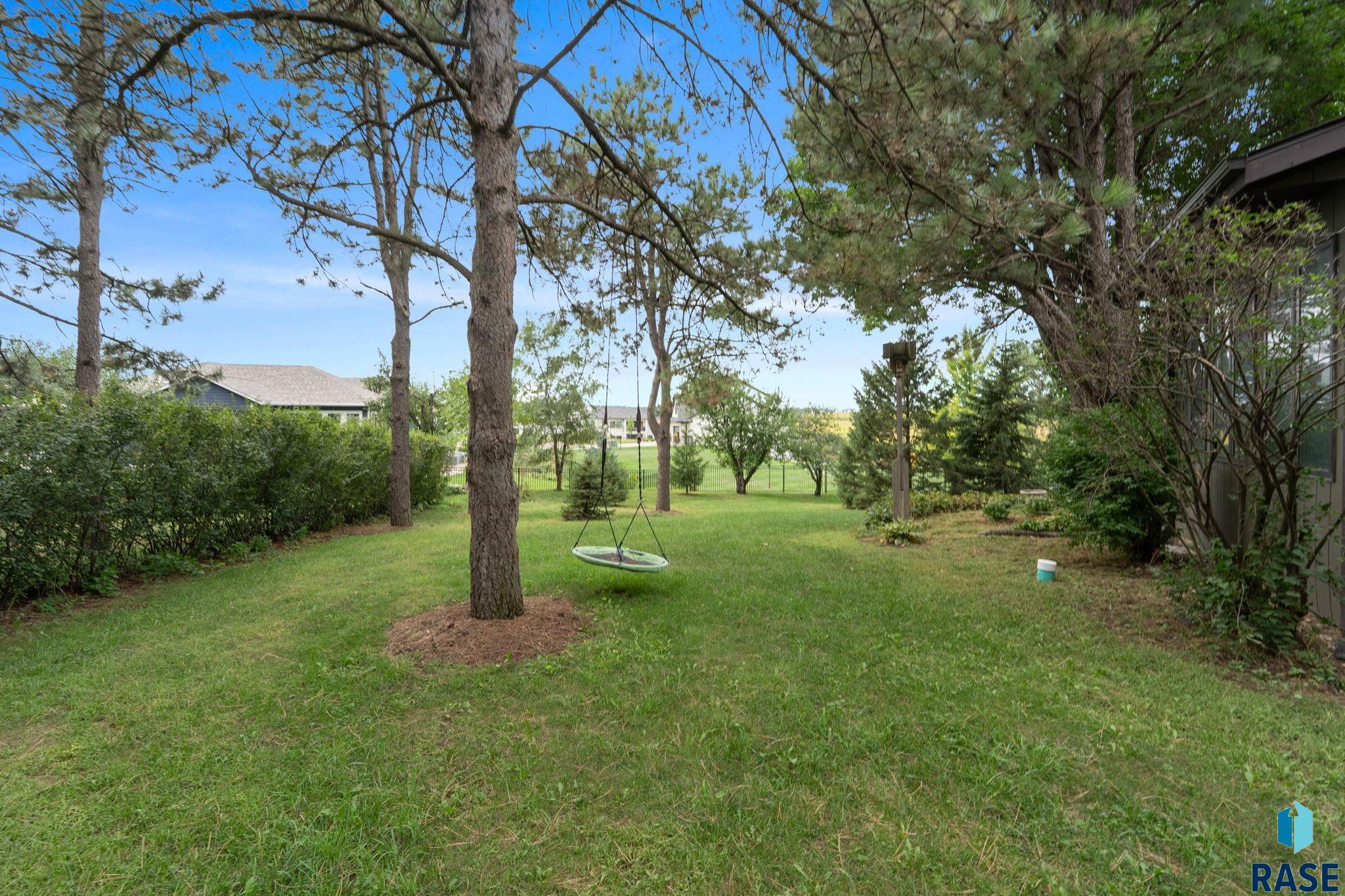 6908 Pine Lake Dr, Sioux Falls