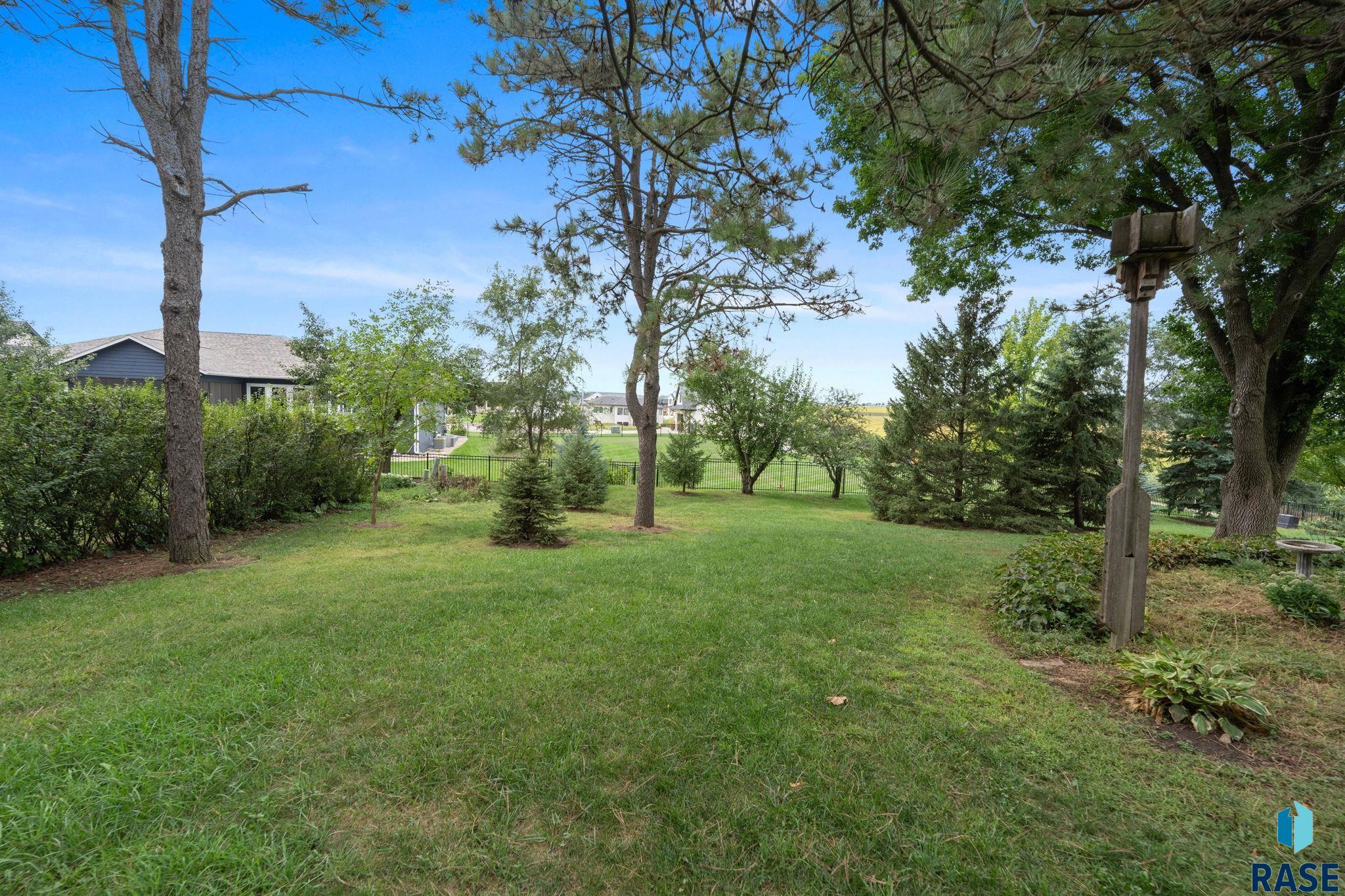 6908 Pine Lake Dr, Sioux Falls