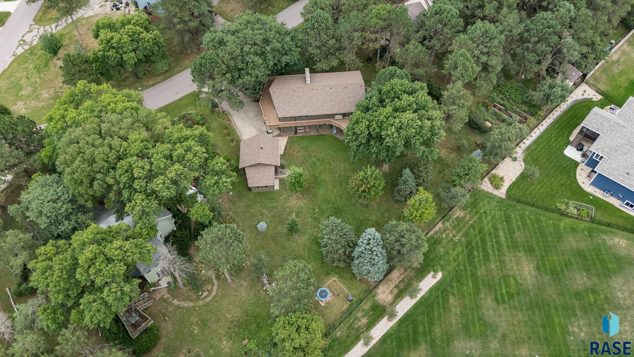 6908 Pine Lake Dr, Sioux Falls
