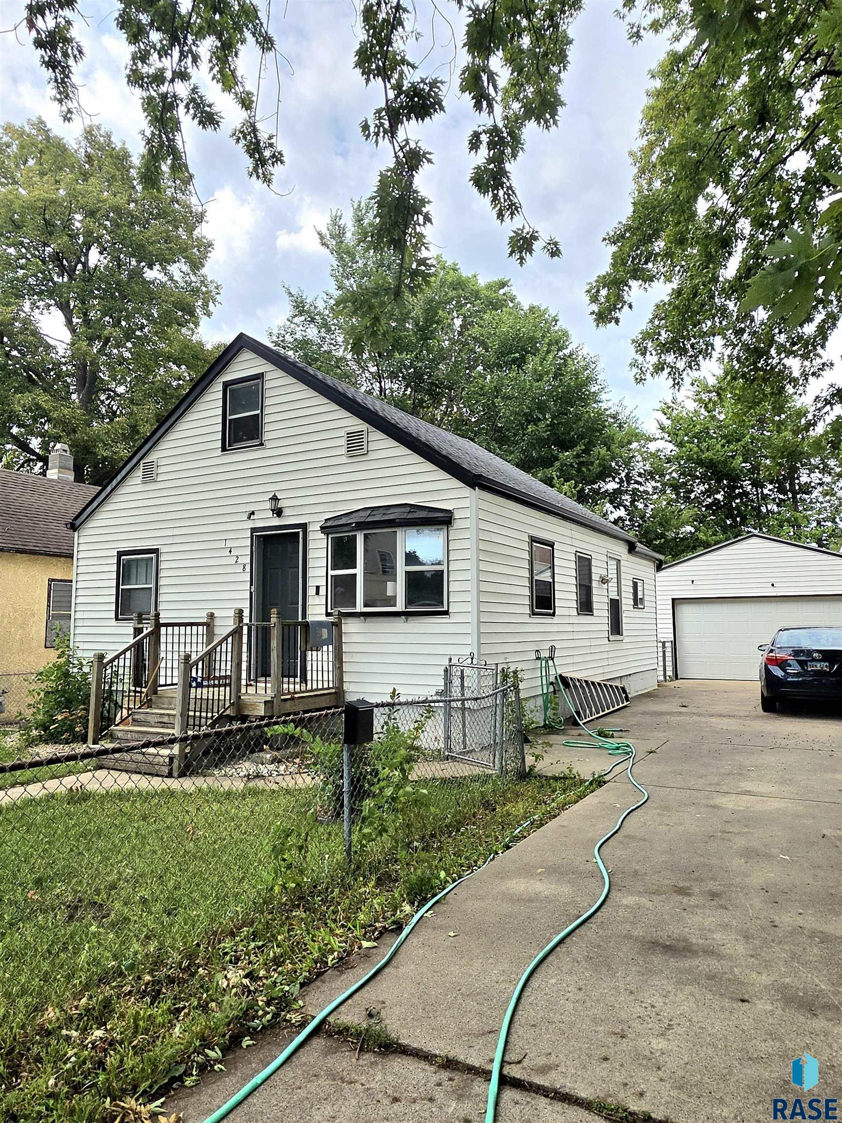 1428 5th St, Sioux Falls
