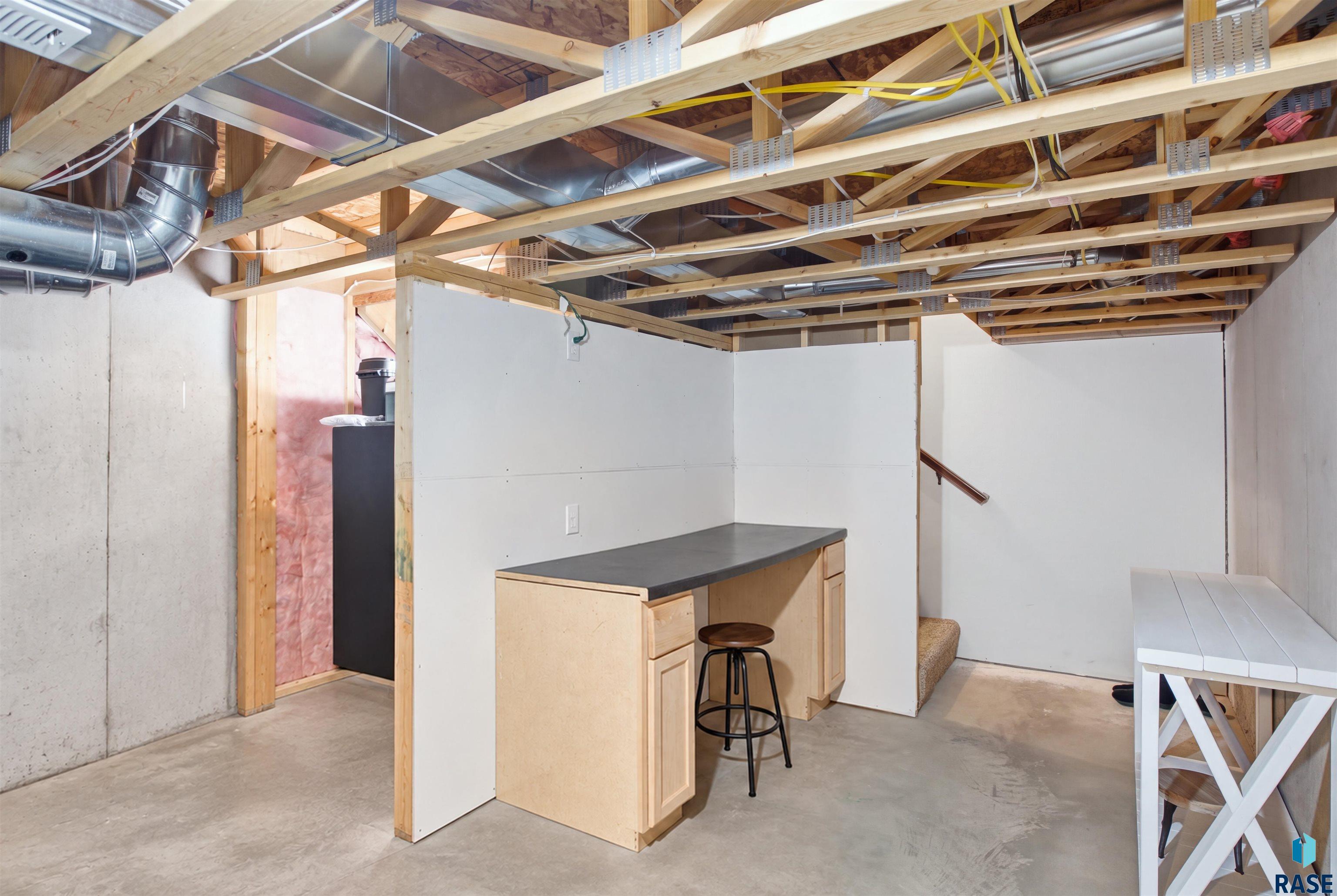 46878 270Th St St, Tea