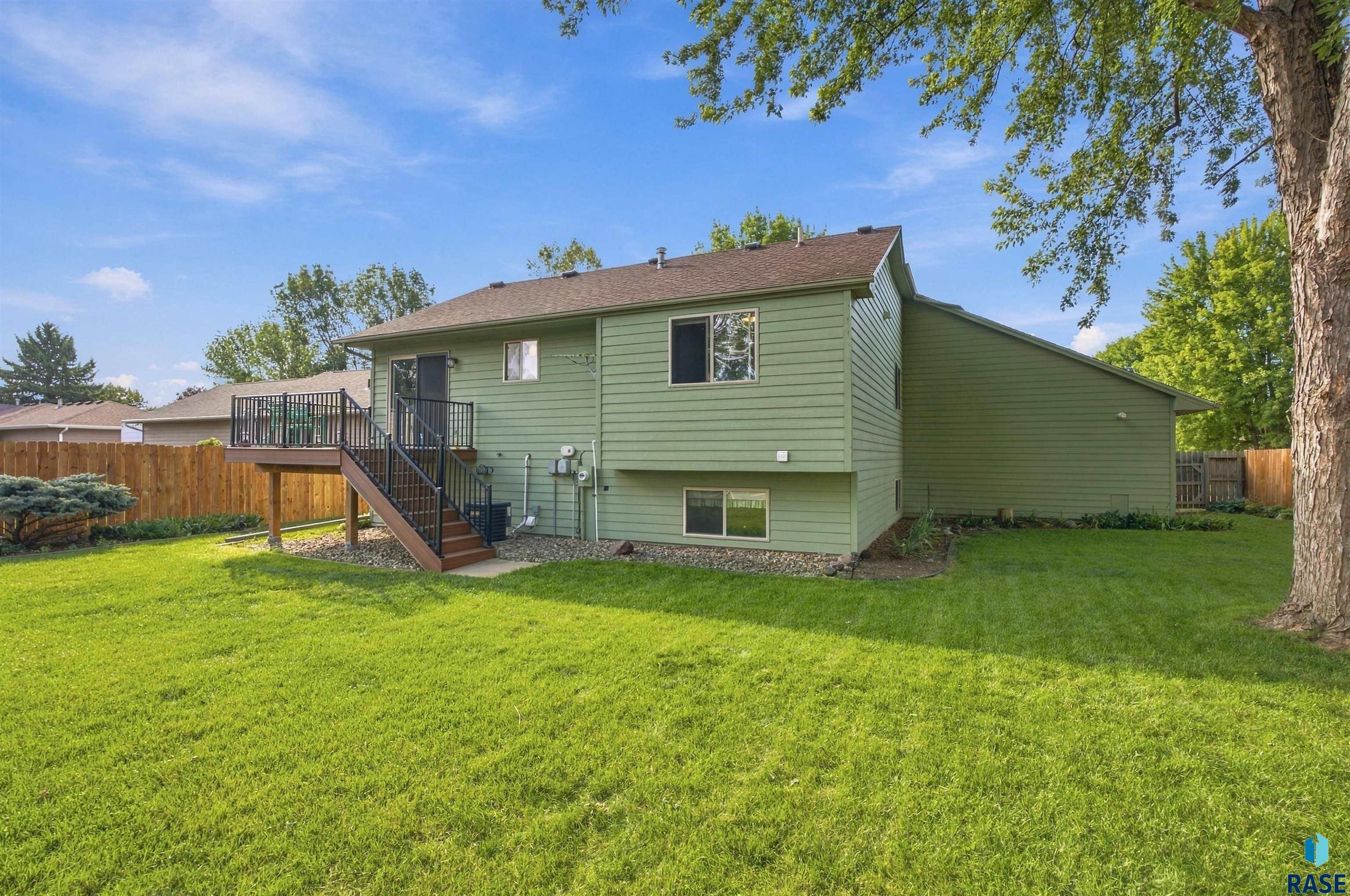 606 Chestnut St, Harrisburg