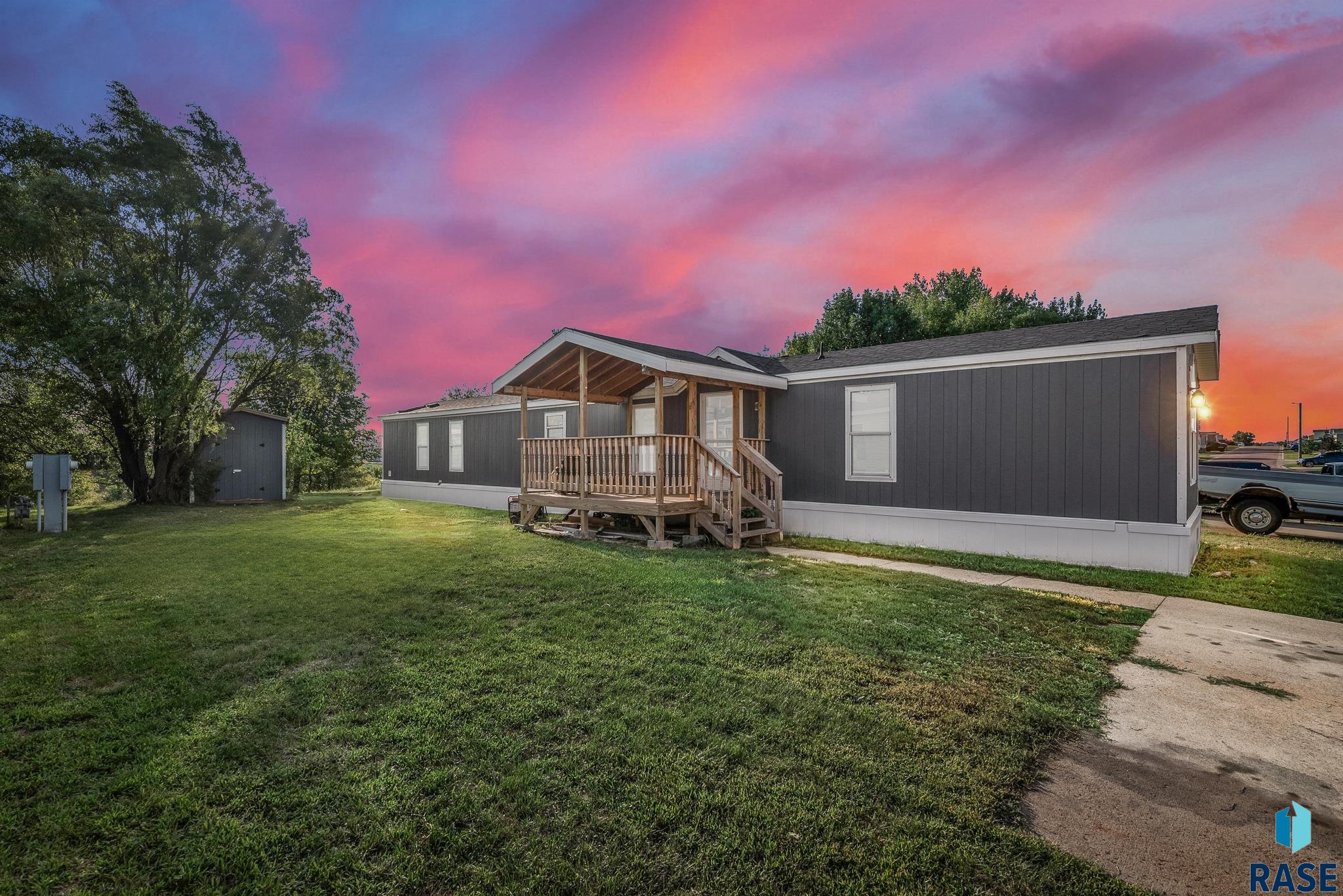 3110 N Fiero Pl, Sioux Falls