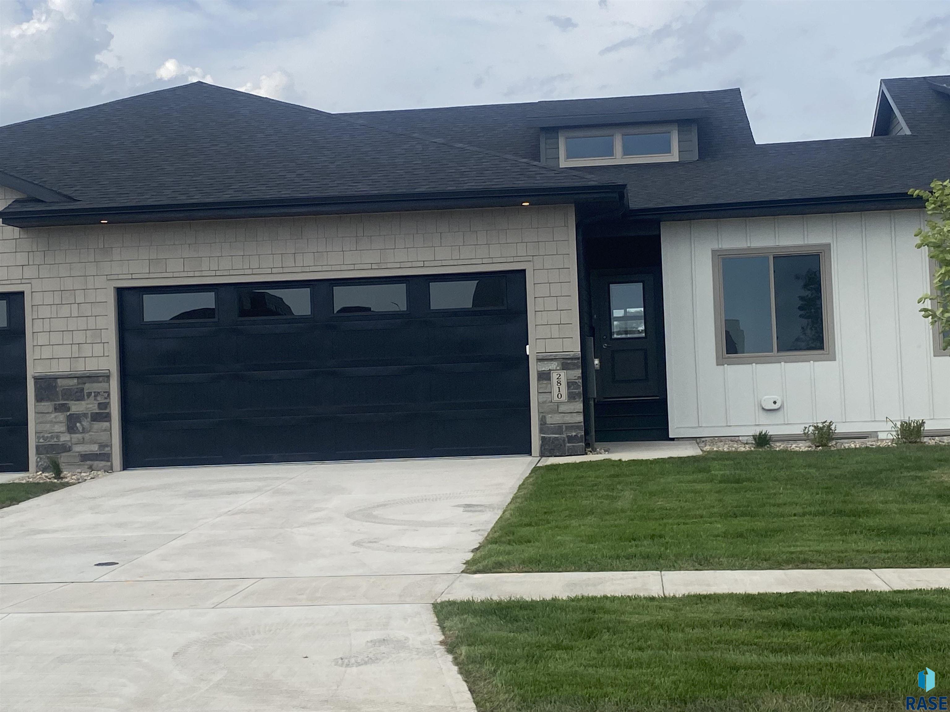2810 E Hazelnut St, Brandon