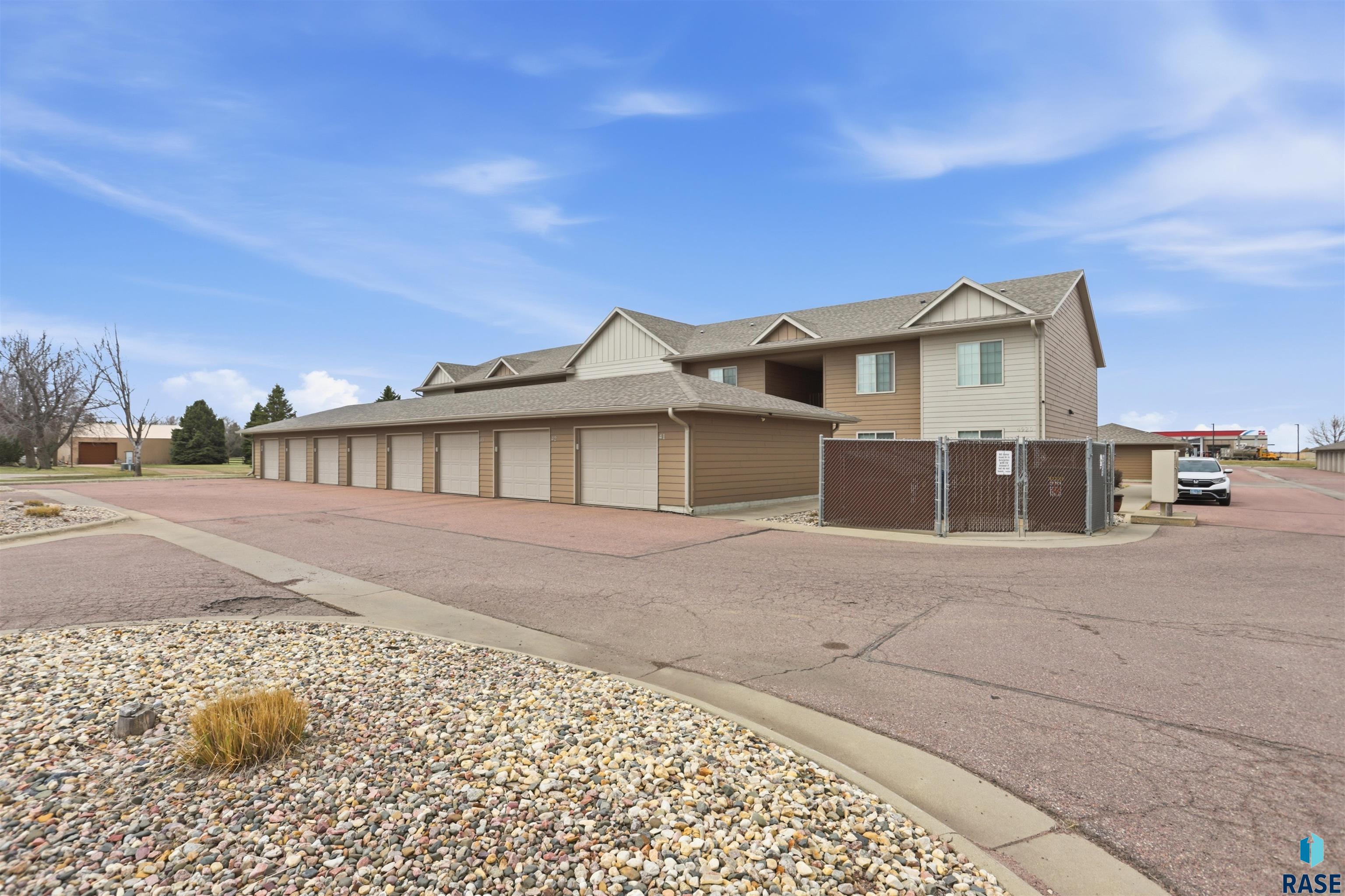 4920 S Klein Ave, Sioux Falls