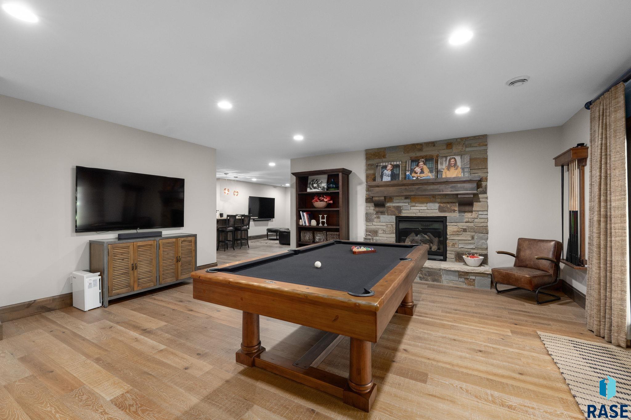 5905 Grand Prairie Dr, Sioux Falls
