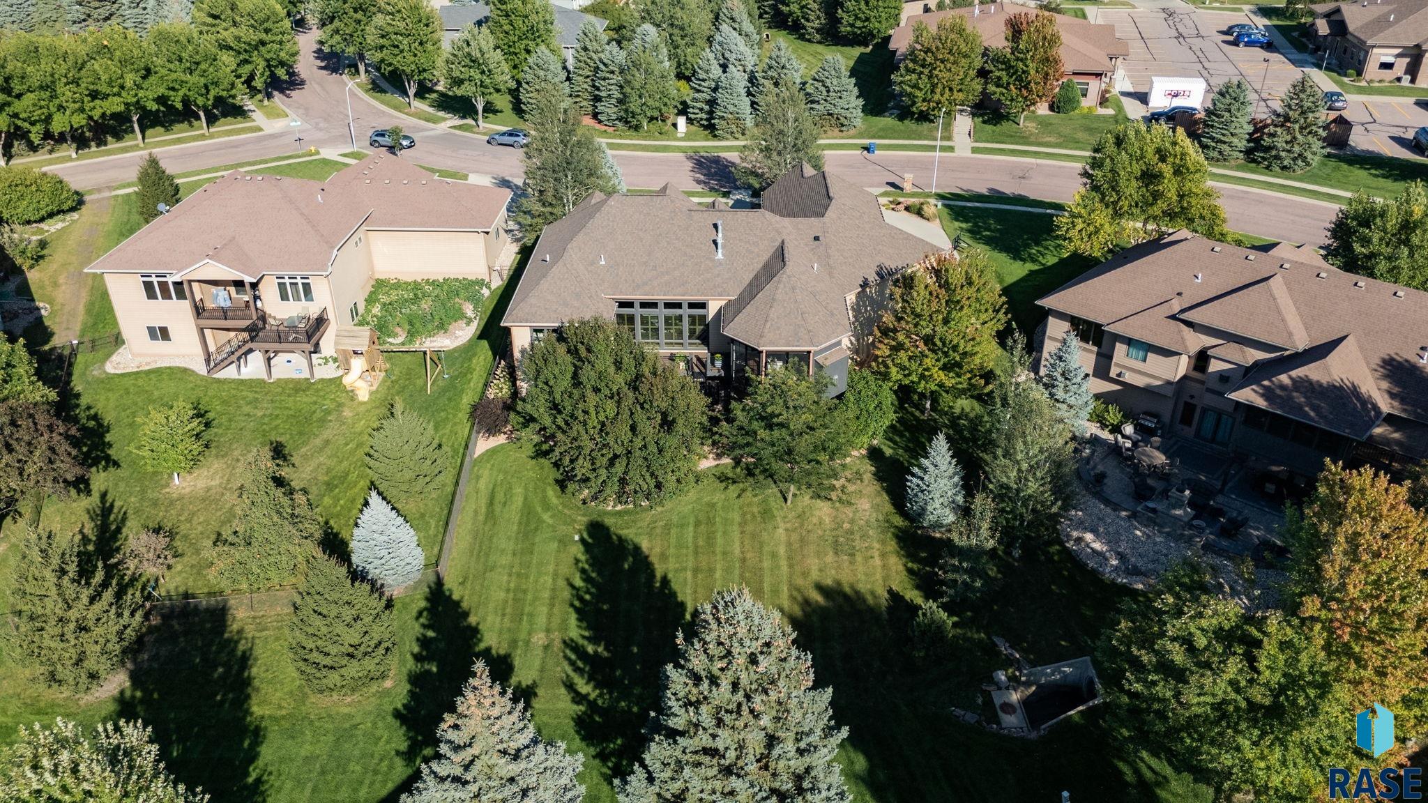 5905 Grand Prairie Dr, Sioux Falls