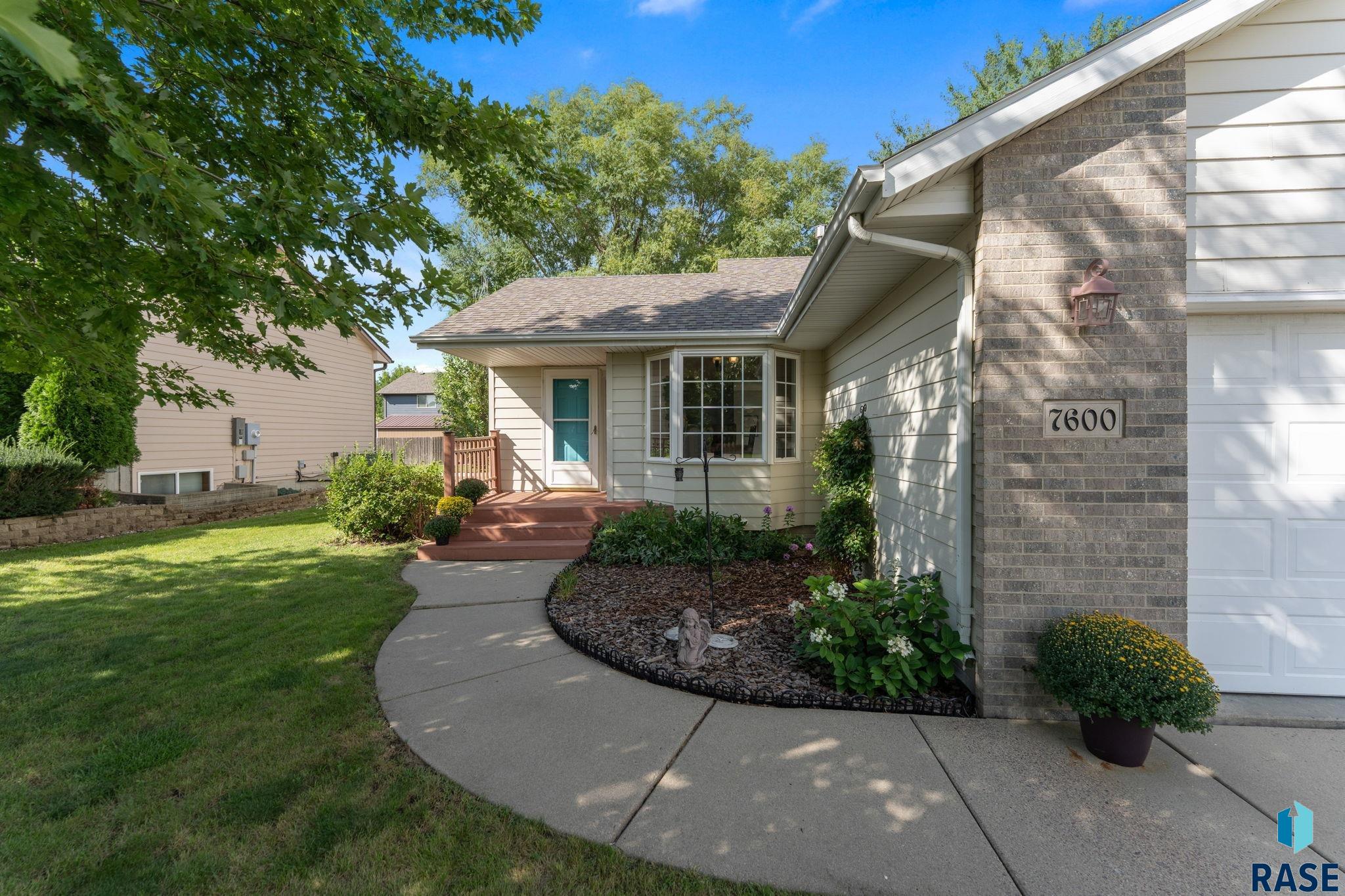 7600 Regina St, Sioux Falls