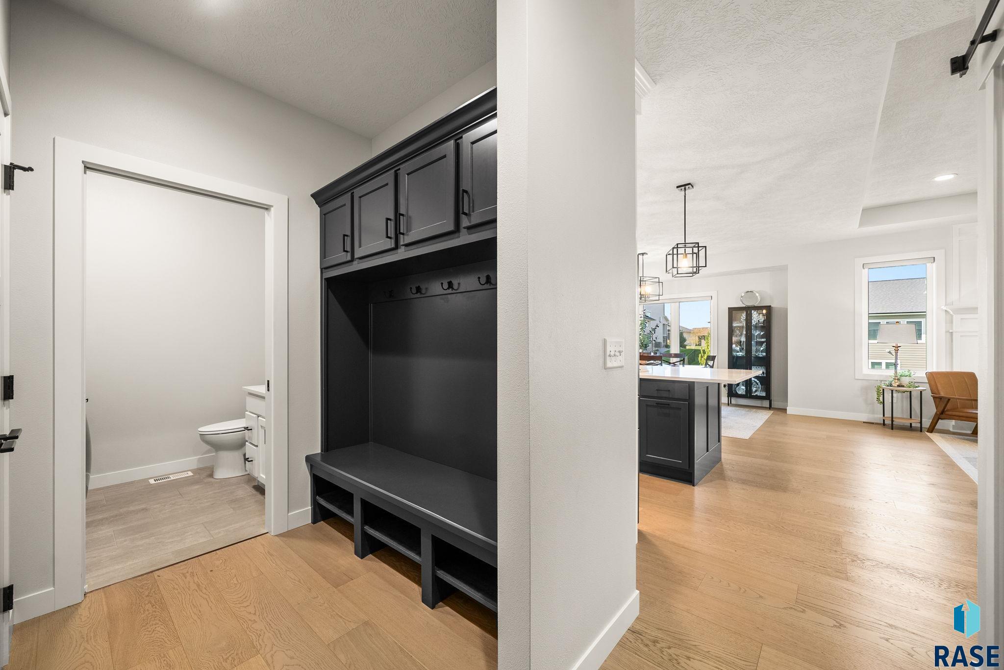 2705 Faith Ave, Sioux Falls