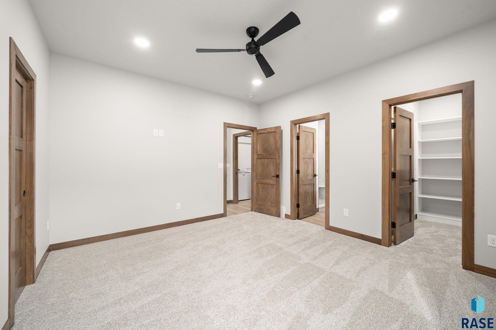 5419 Vision Cir, Sioux Falls
