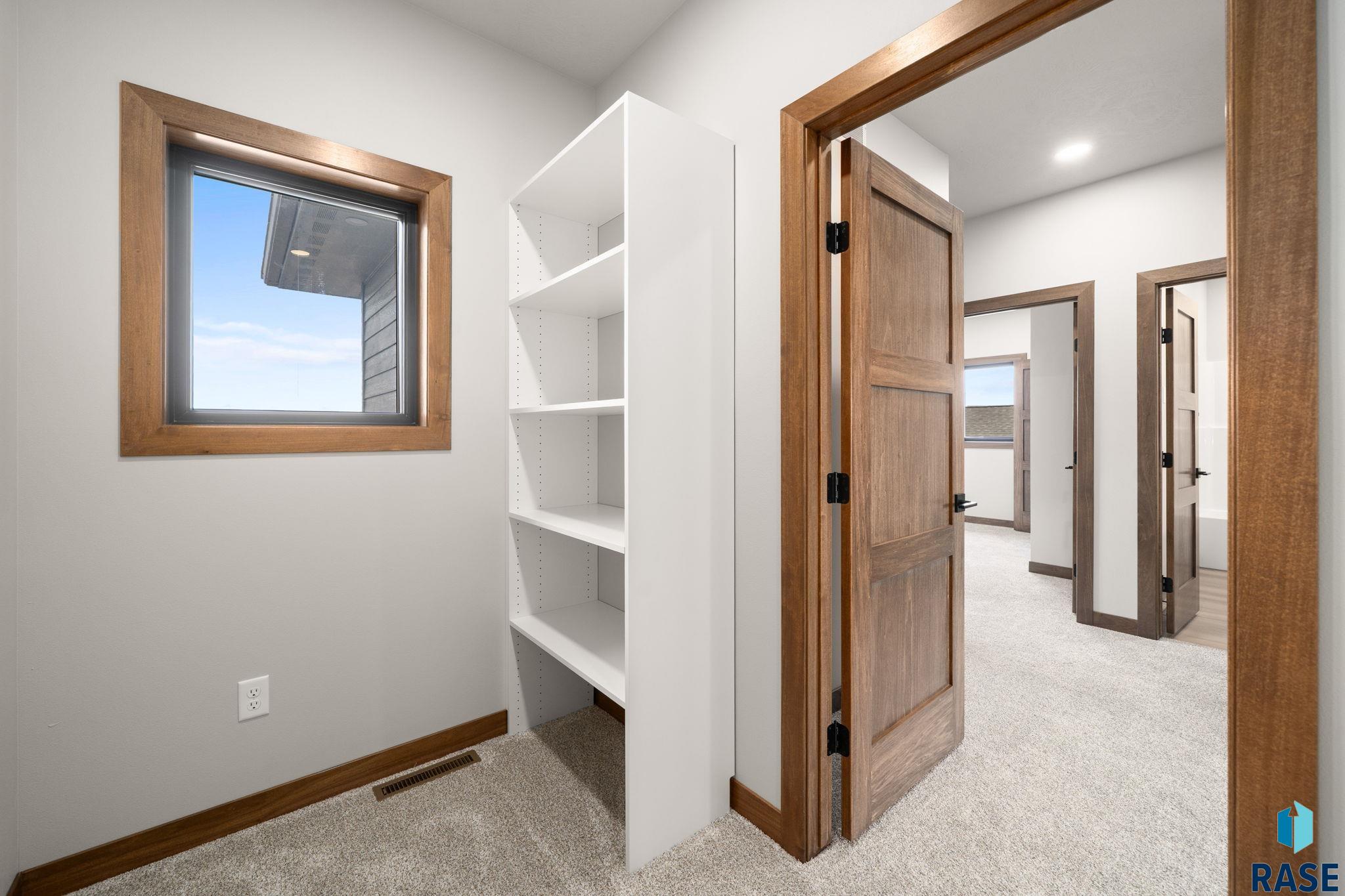 5419 Vision Cir, Sioux Falls