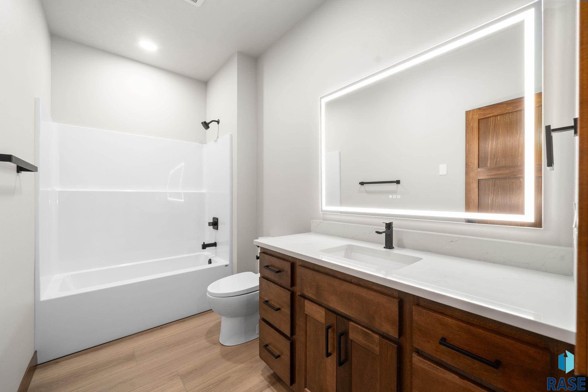 5419 Vision Cir, Sioux Falls