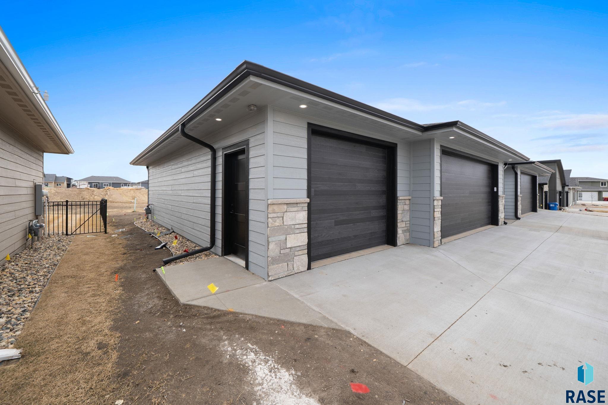 5419 Vision Cir, Sioux Falls
