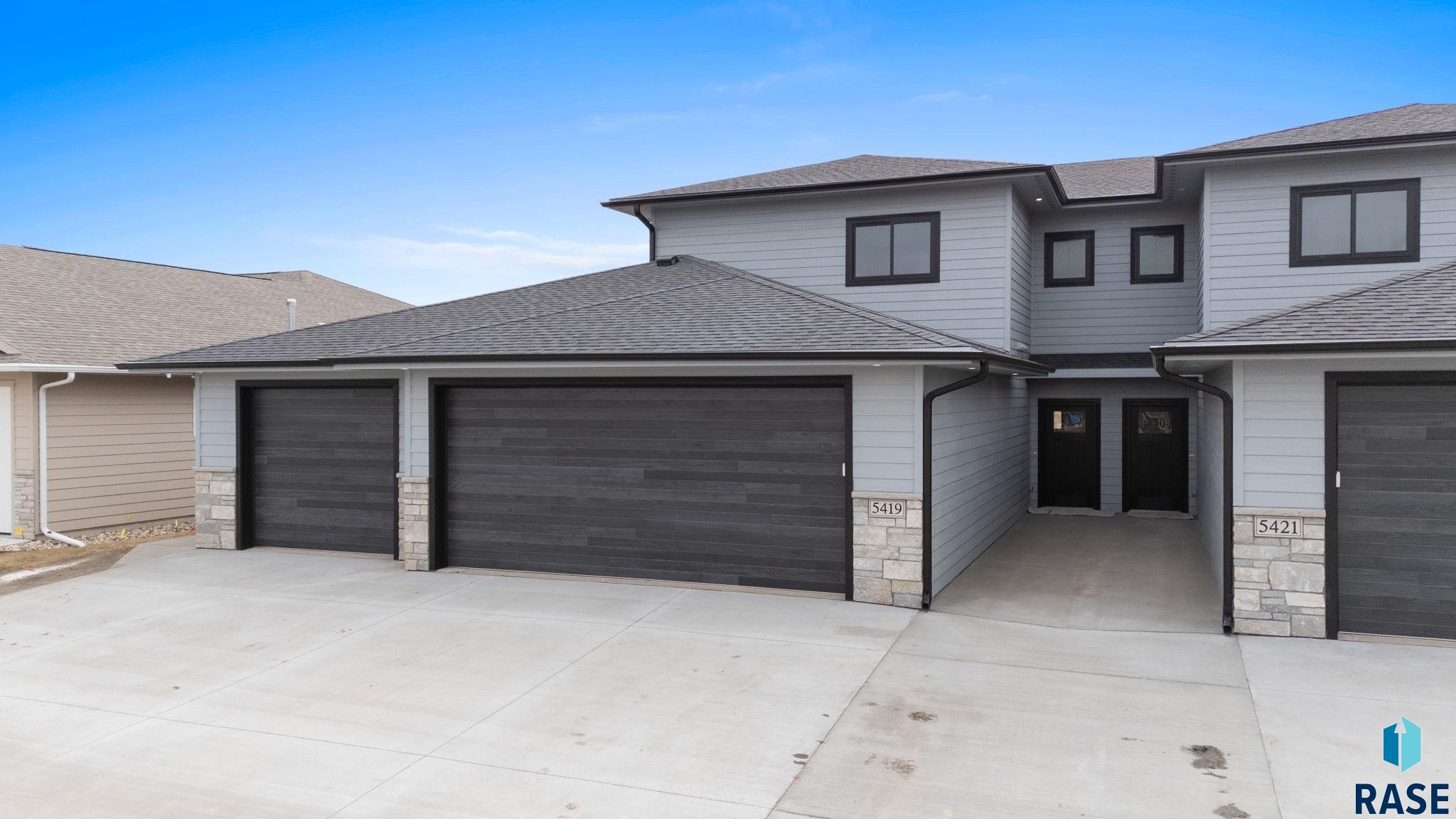 5419 Vision Cir, Sioux Falls