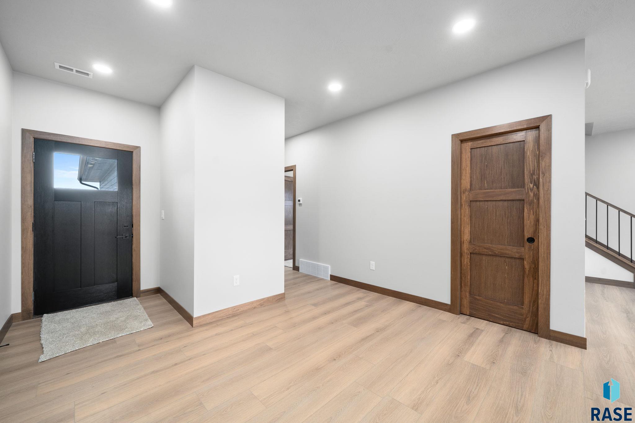 5419 Vision Cir, Sioux Falls